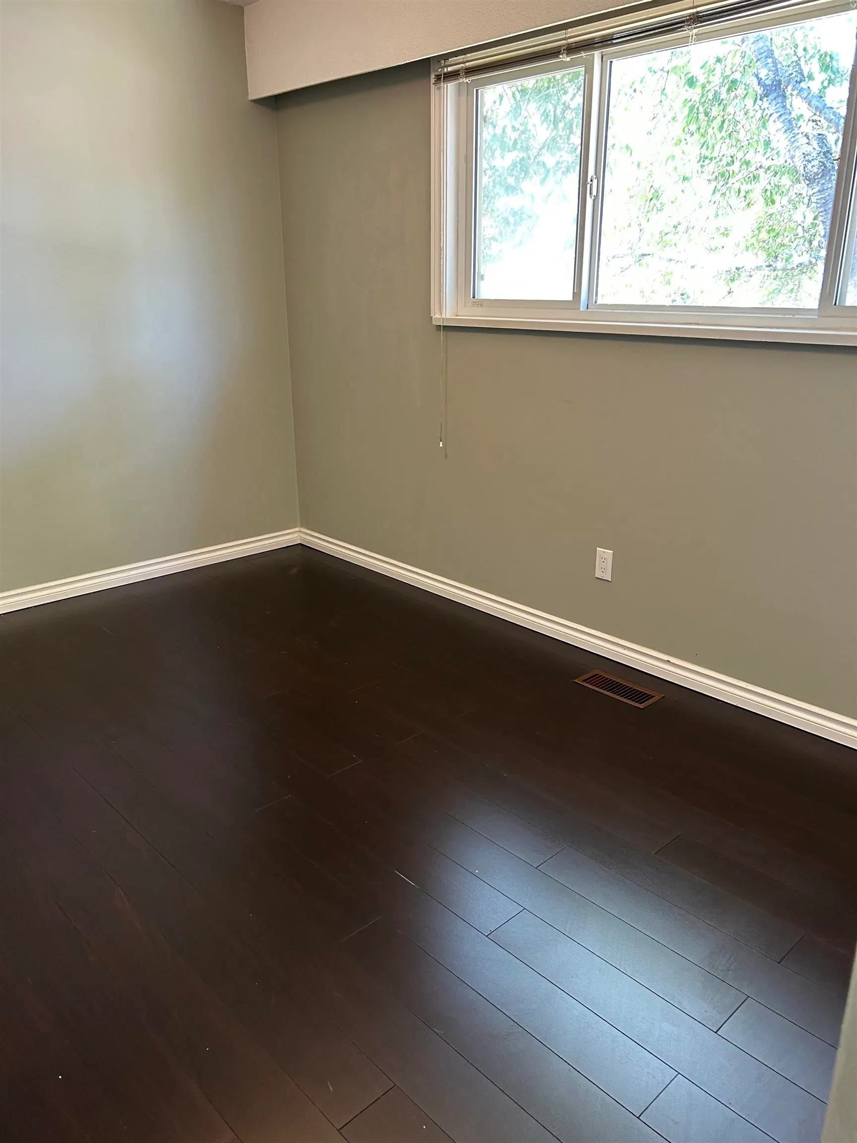 Photo 3 of 5 at 10771 Rosecroft Crescent