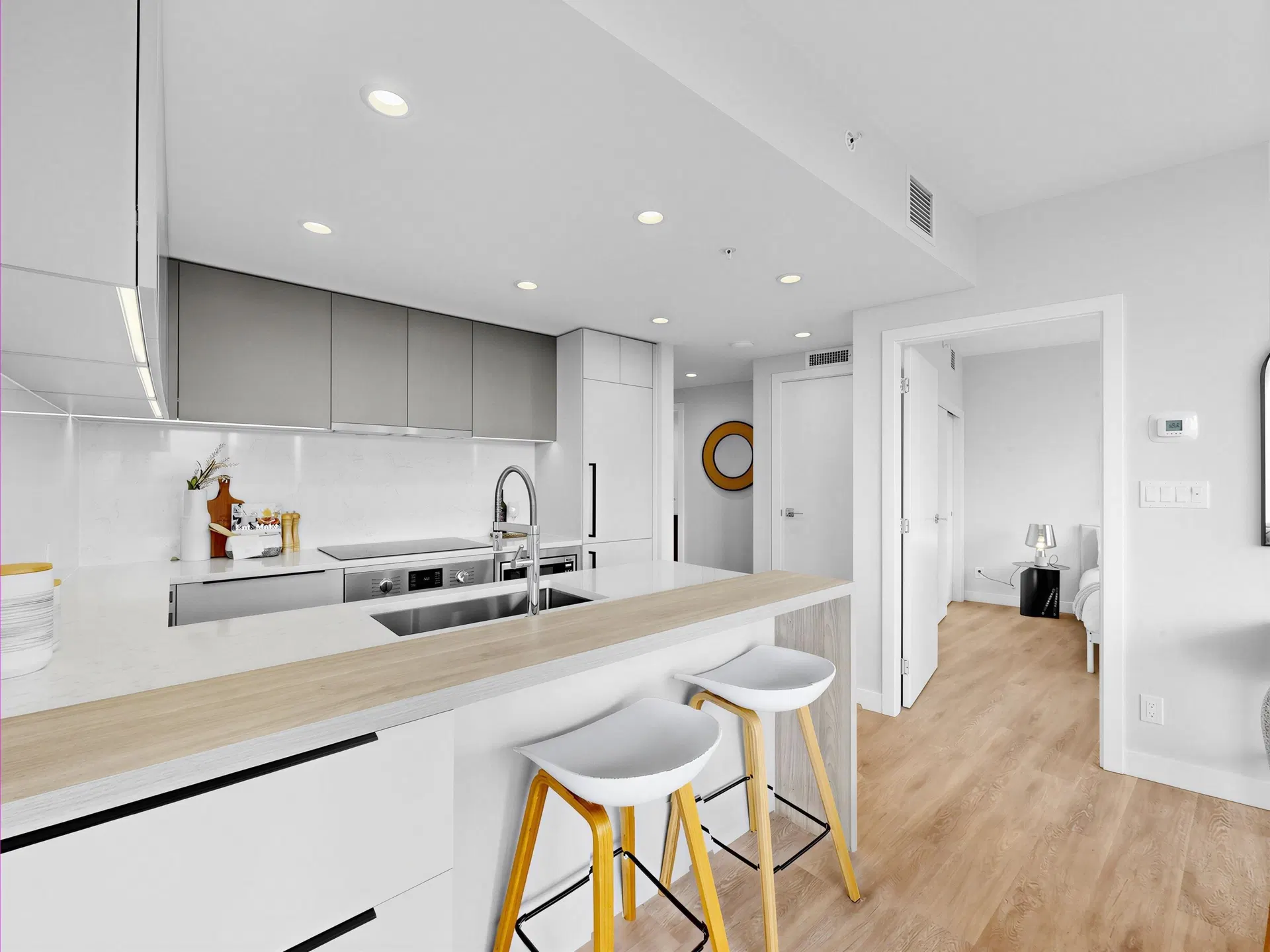 Photo 5 of 30 at #19XX – 567 Emerson Street