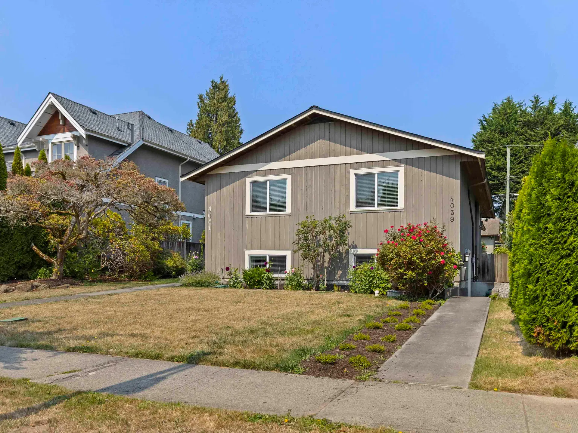 Photo 2 of 40 at 4041 W 39th Avenue