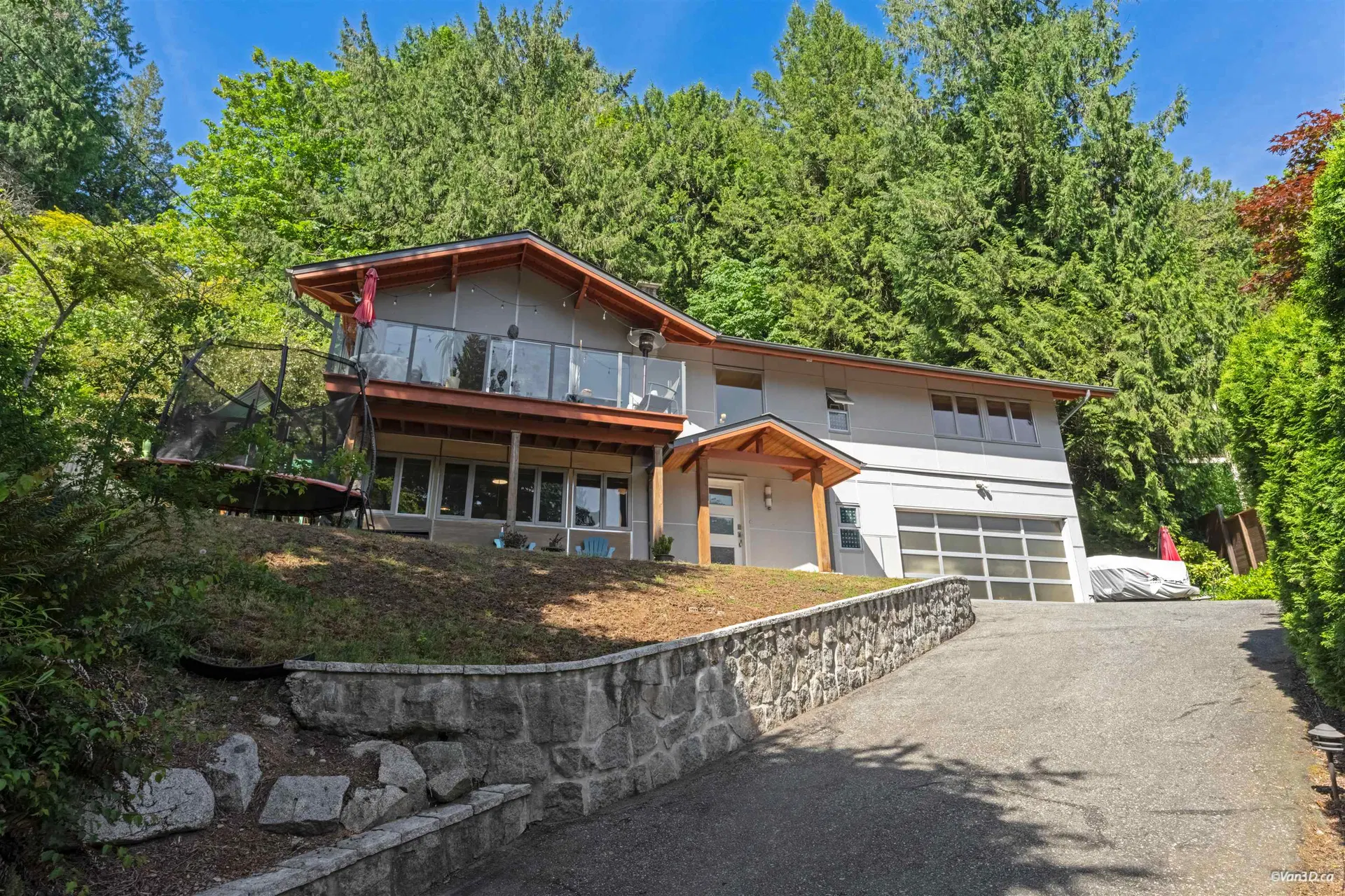 3907 Bayridge Place