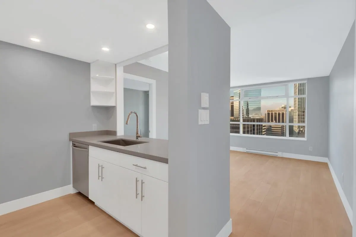 Photo 1 of 26 at #2503 – 438 Seymour Street