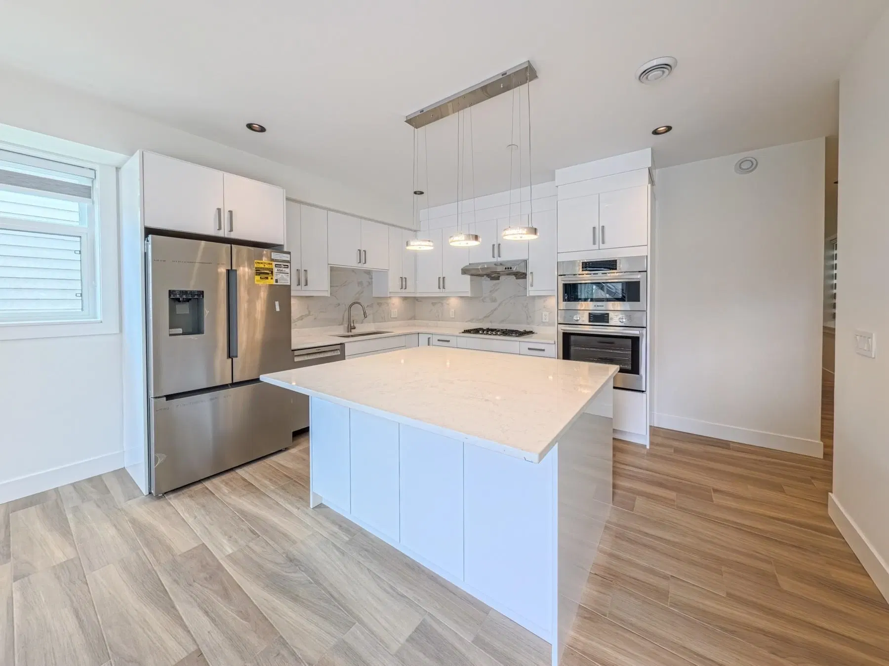 #3 – 745 E 30 Avenue