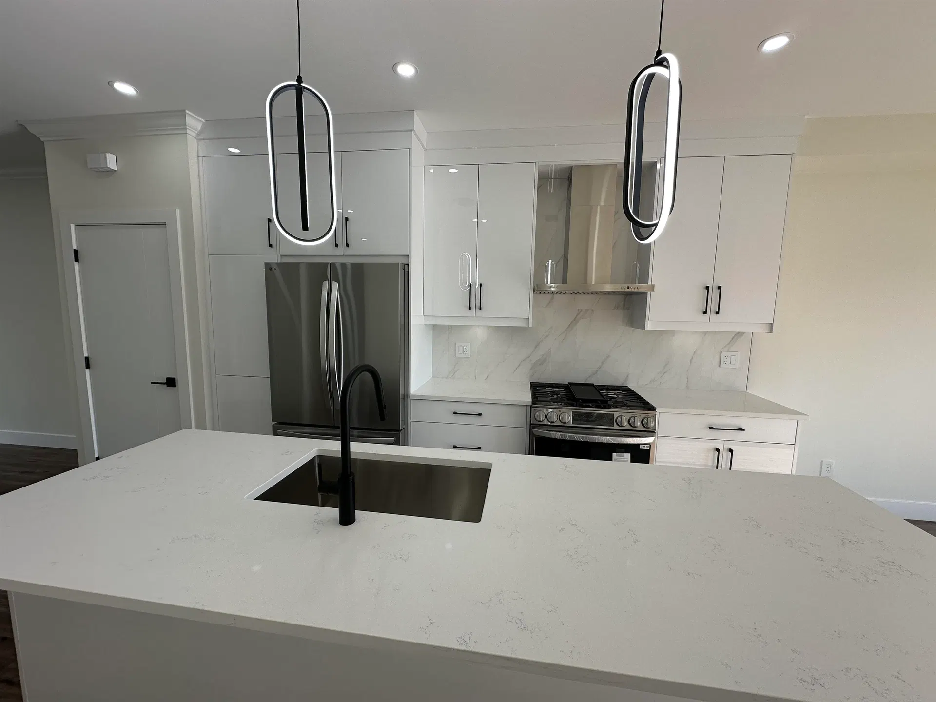 Photo 5 of 23 at #28 – 1115 Roma Avenue