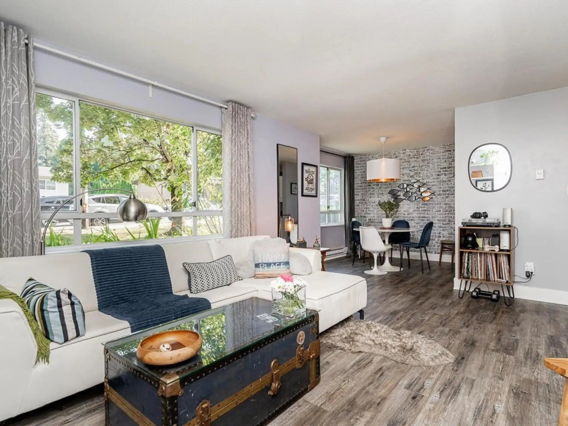 #104 – 15991 Thrift Avenue