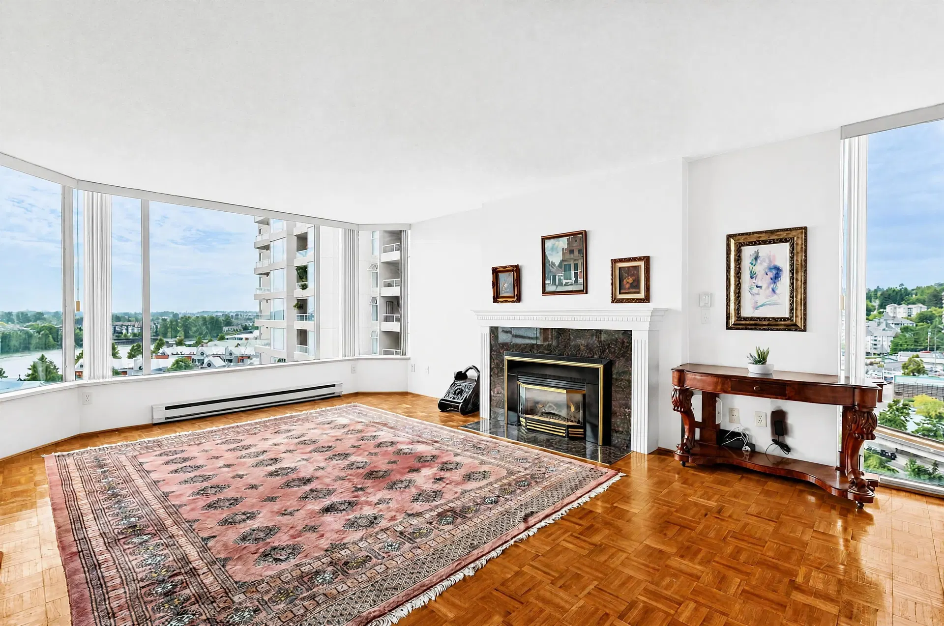 Photo 5 of 27 at #1206 – 1045 Quayside Drive