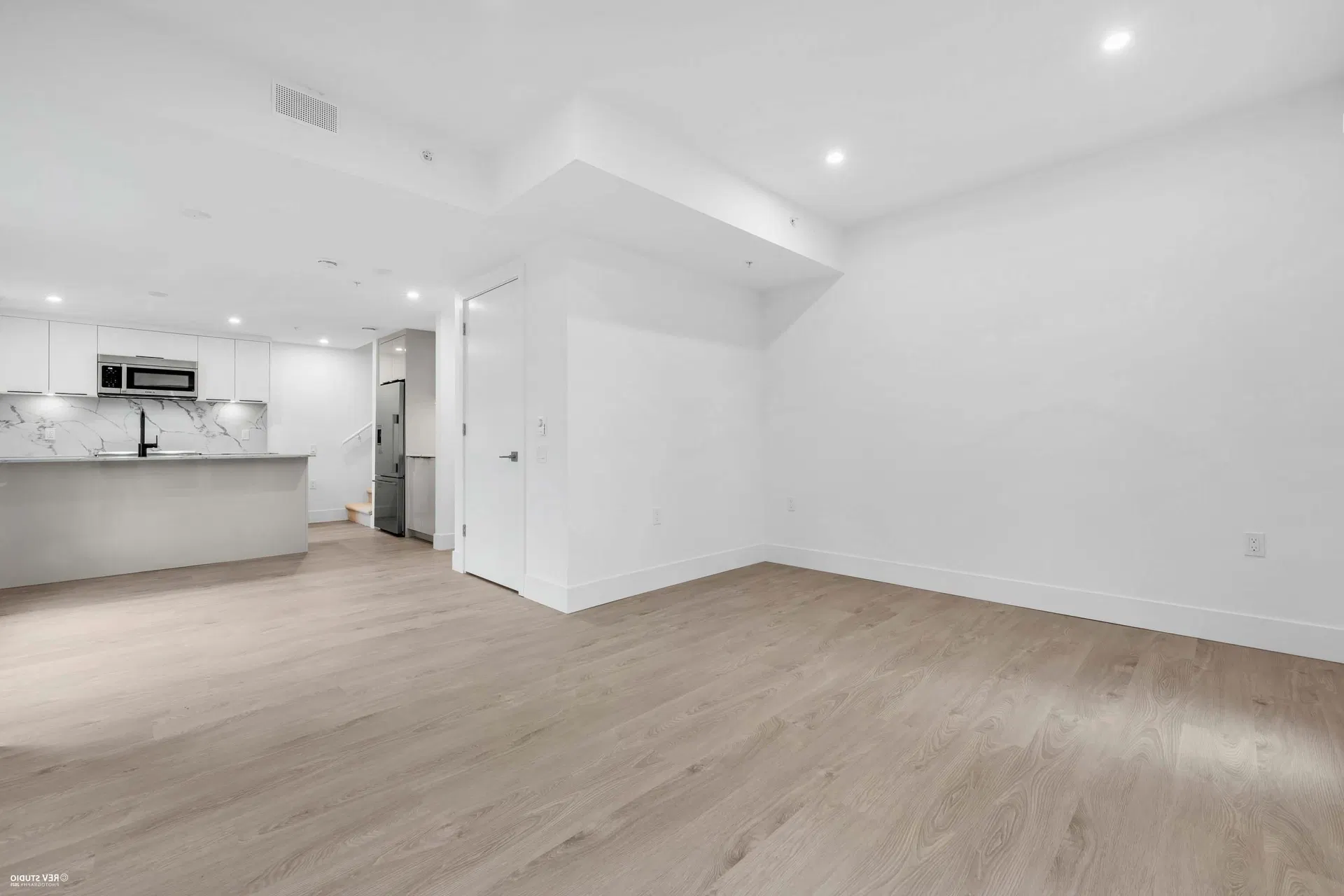 Photo 2 of 31 at #108 – 2085 E 1 Avenue