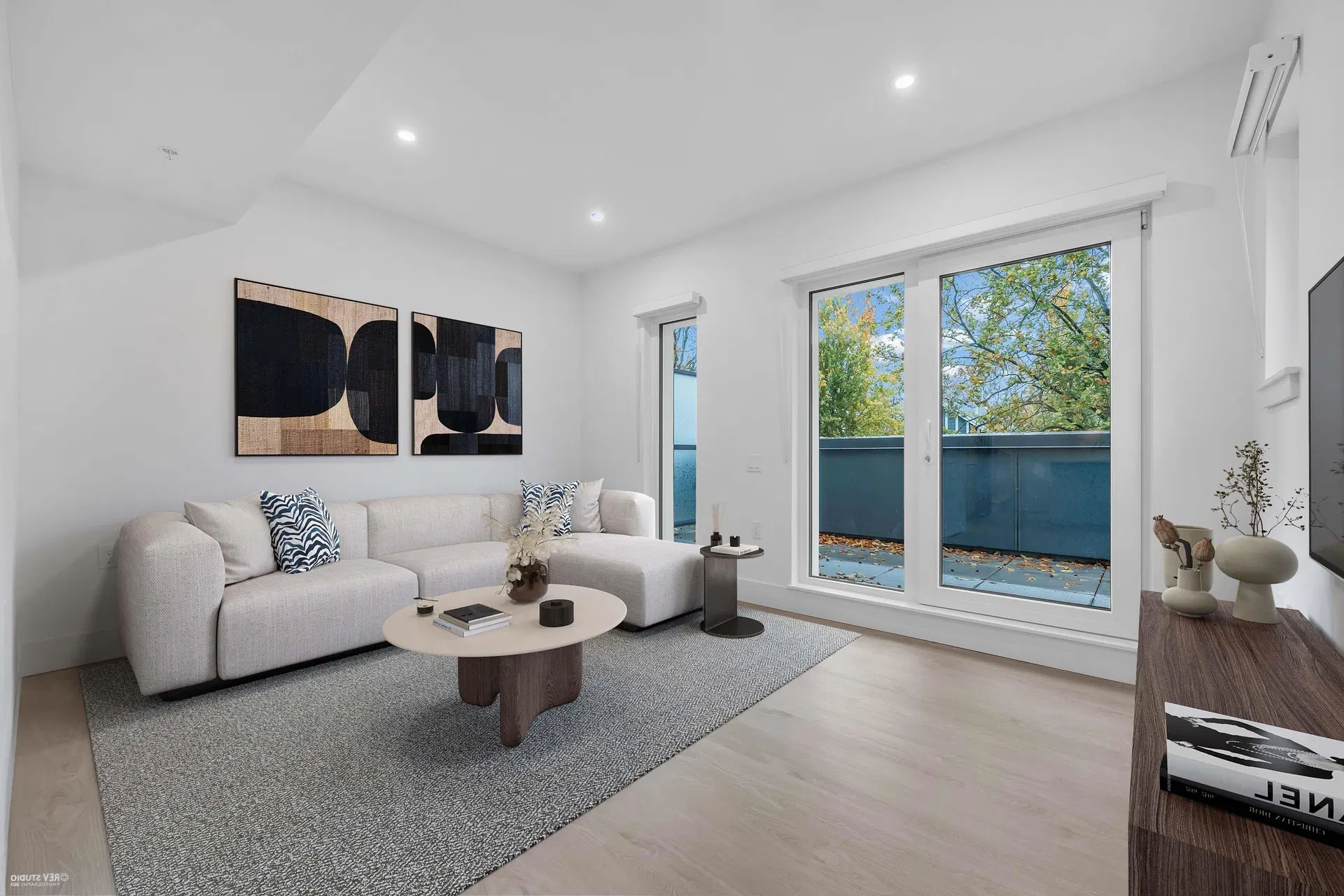 Photo 3 of 31 at #108 – 2085 E 1 Avenue