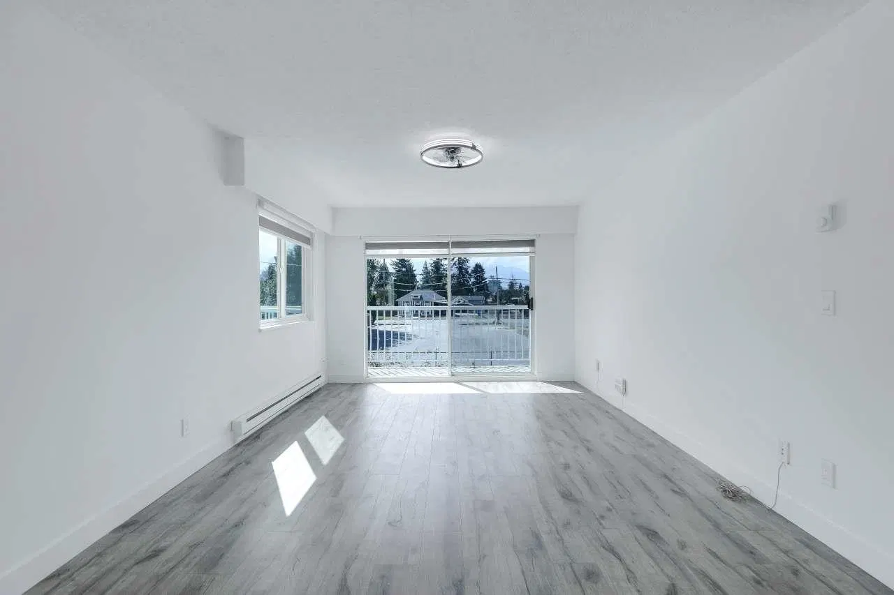 Photo 4 of 27 at #7 – 46210 Margaret Avenue