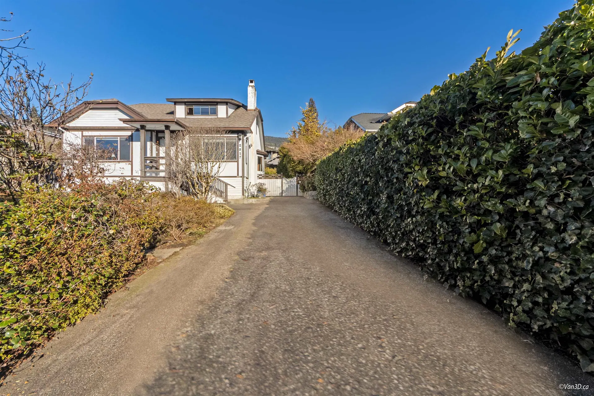 Photo 1 of 17 at 2317 Kings Avenue