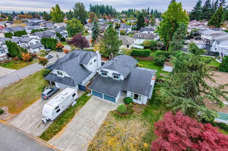 Photo 2 of 40 at 15276 95 Avenue