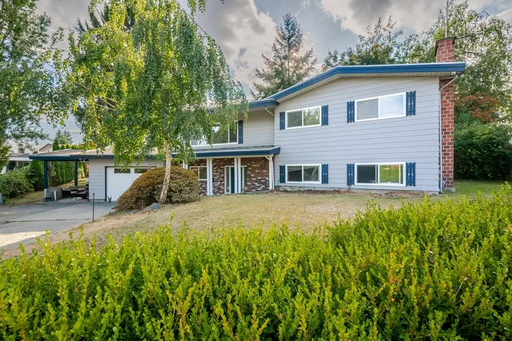 32670 Avalon Crescent