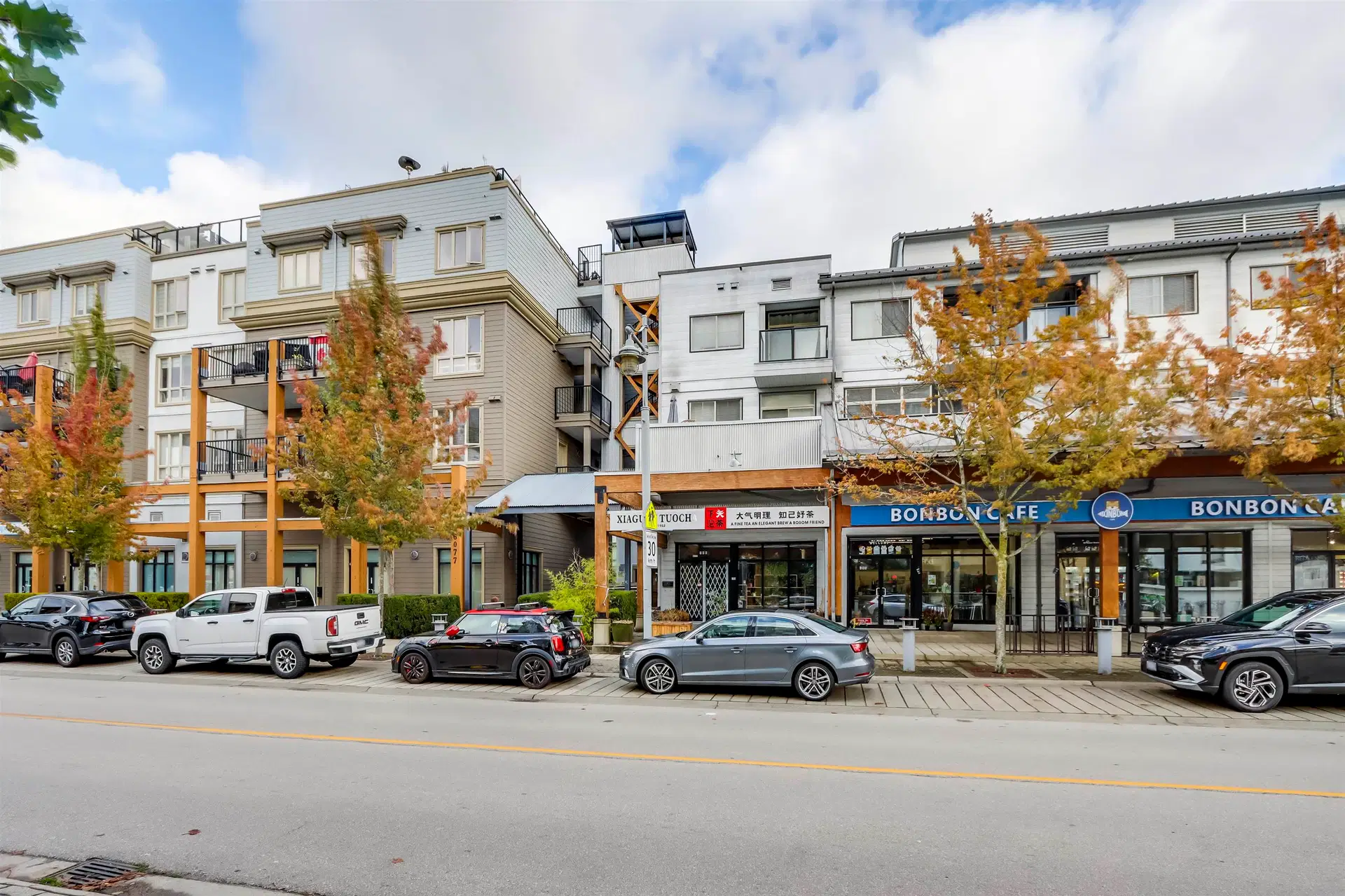 #204 – 6077 London Road