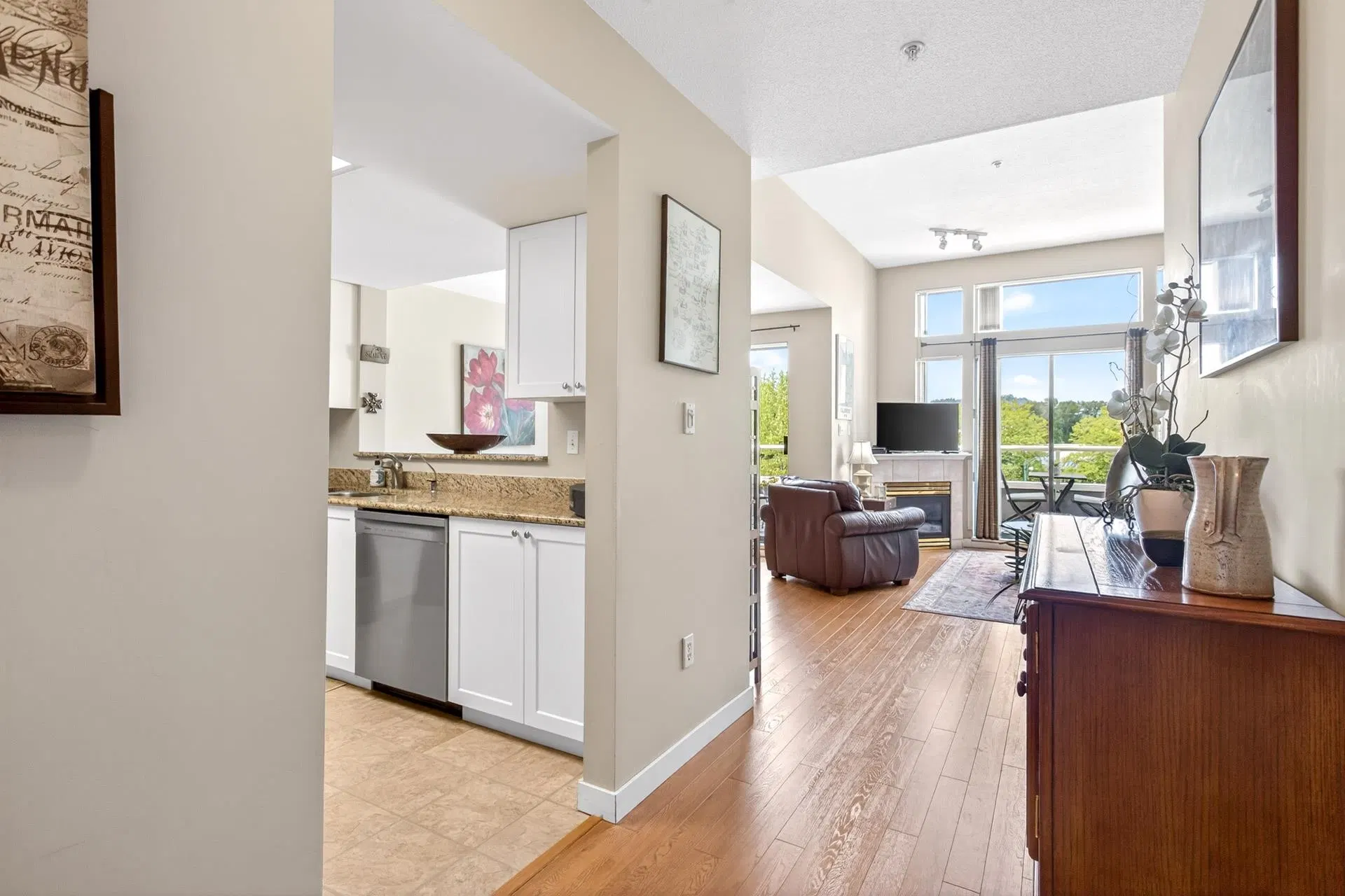 Photo 3 of 34 at #409 – 220 Newport Drive