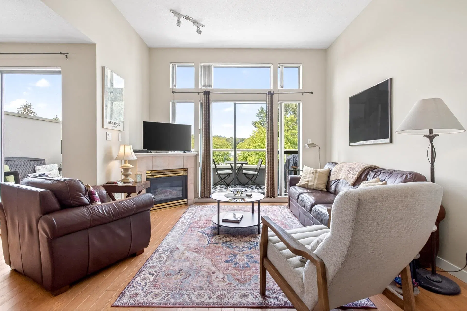 Photo 5 of 34 at #409 – 220 Newport Drive