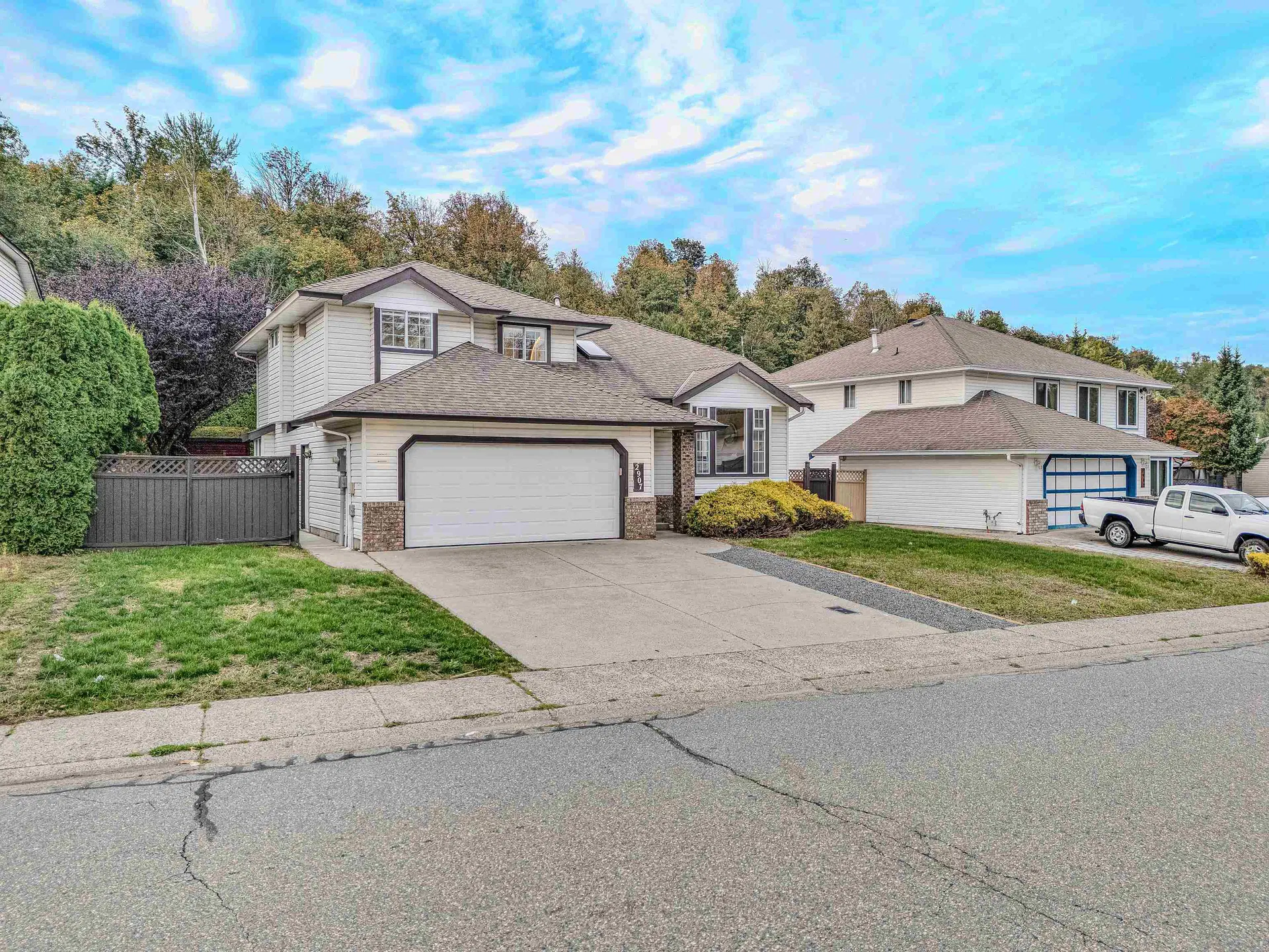 Photo 1 of 37 at 2907 Crossley Drive