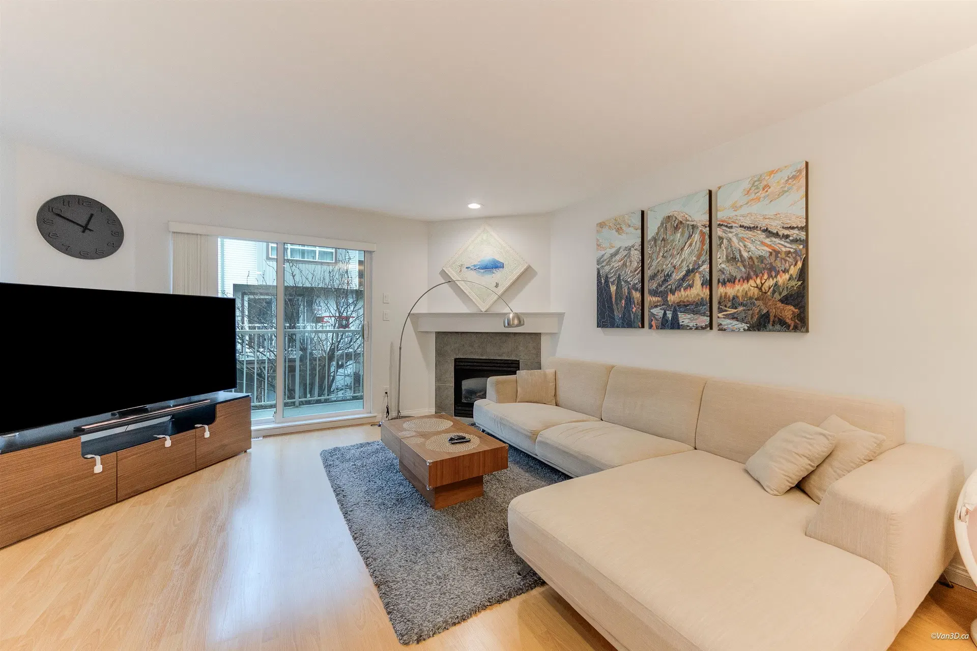 Photo 3 of 31 at #3 – 22788 Norton Court