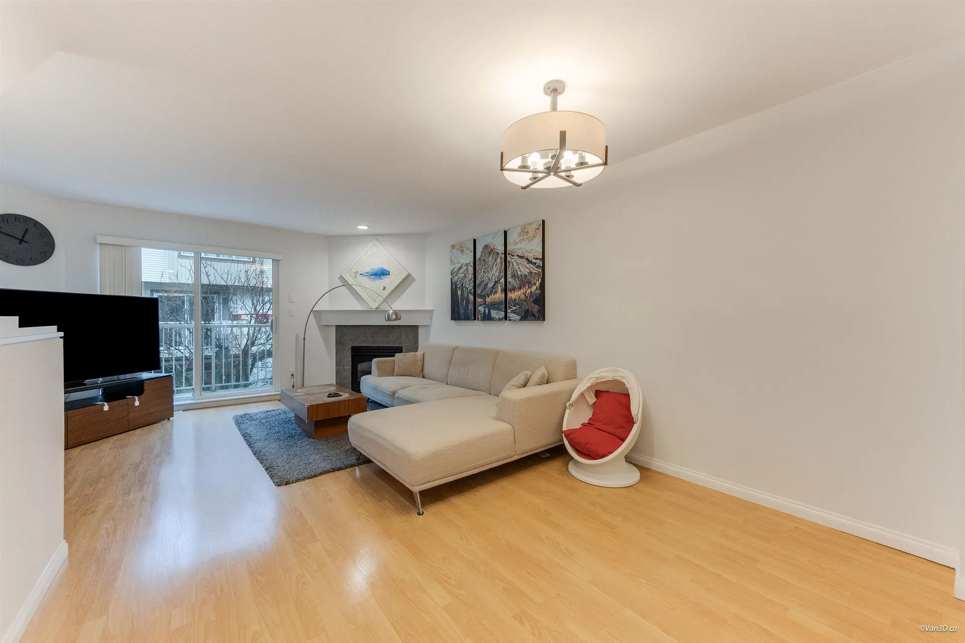 Photo 5 of 31 at #3 – 22788 Norton Court