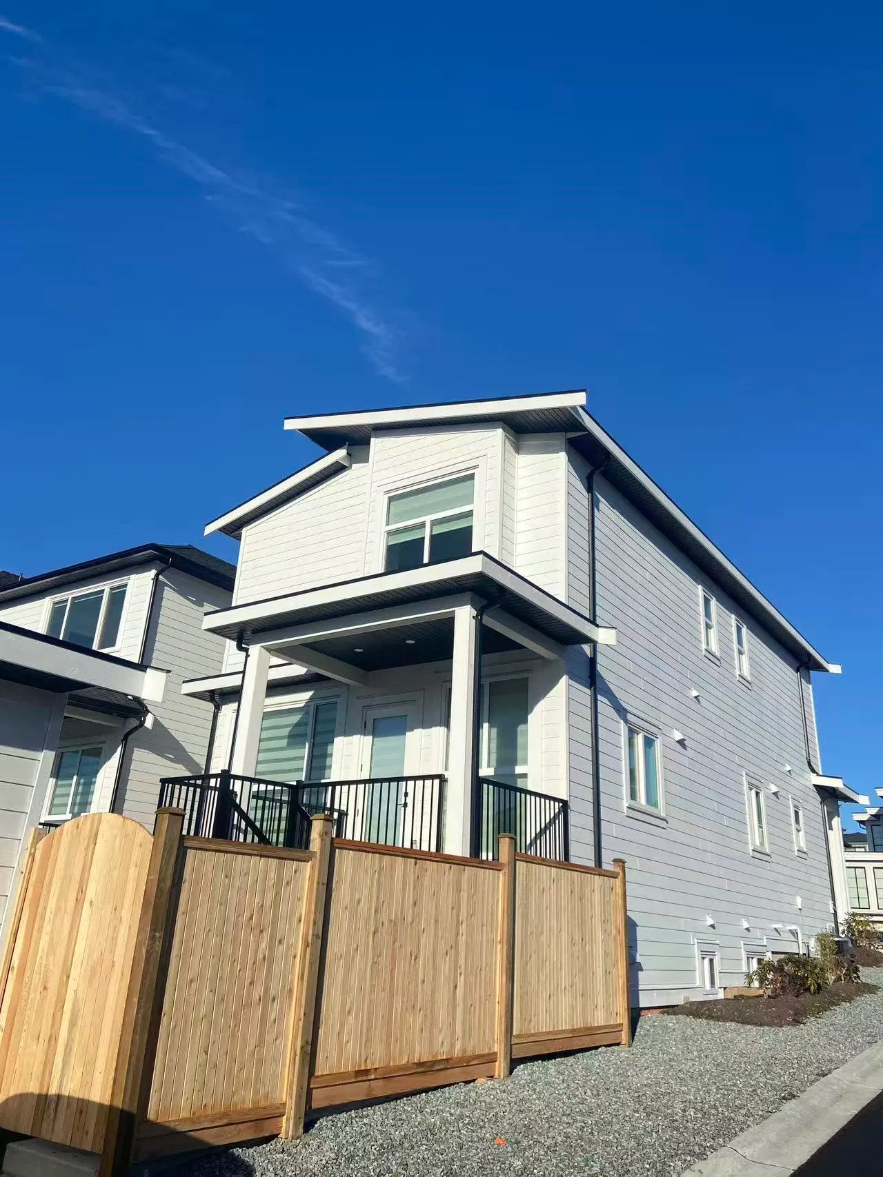 Photo 1 of 14 at Basement rental – 16794 20a Avenue