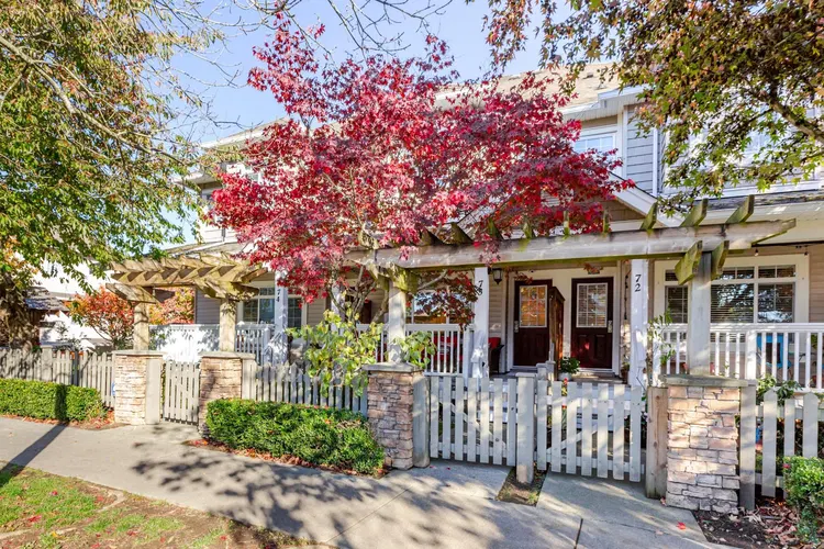 Photo 3 of 40 at #73 – 6852 193 Street