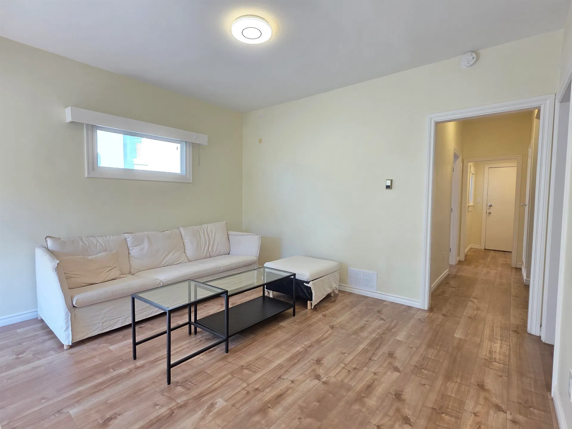 Photo 3 of 34 at 149 E 47th Avenue