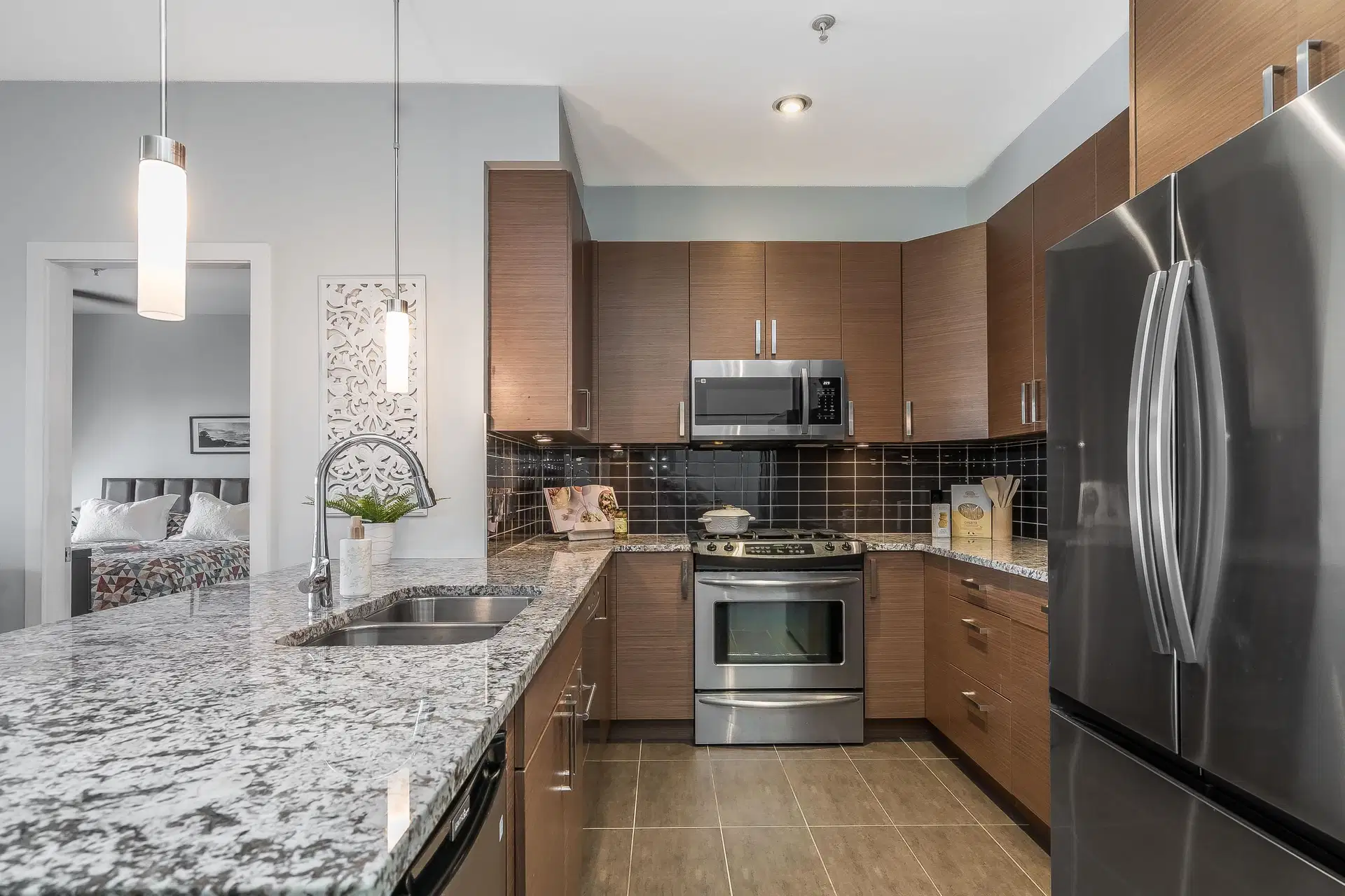 #308 – 288 Hampton Street