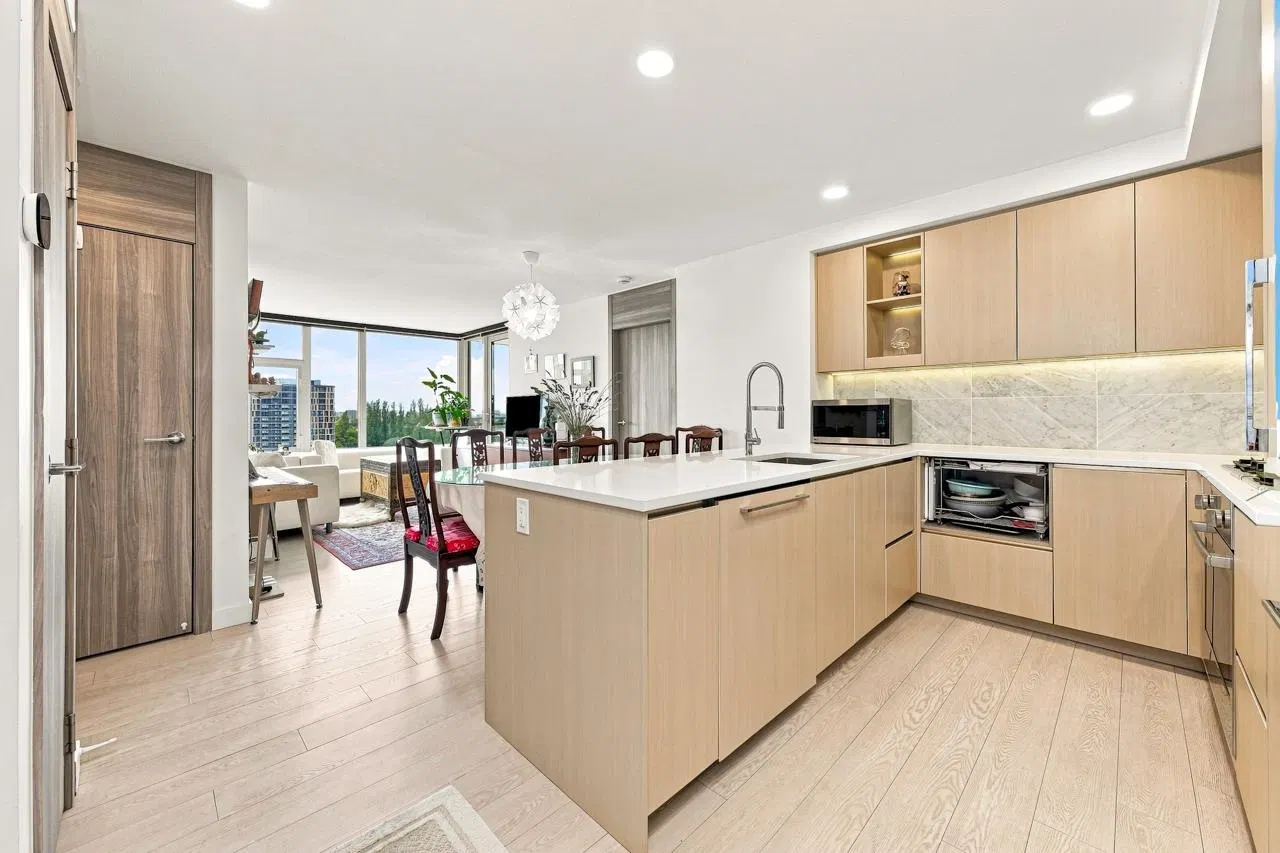 Photo 1 of 28 at #1206 – 3300 Ketcheson Road