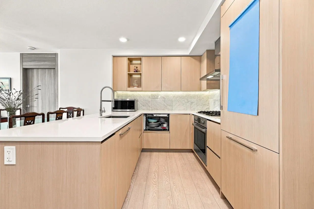 Photo 2 of 28 at #1206 – 3300 Ketcheson Road