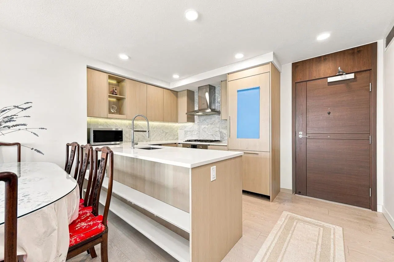 Photo 3 of 28 at #1206 – 3300 Ketcheson Road