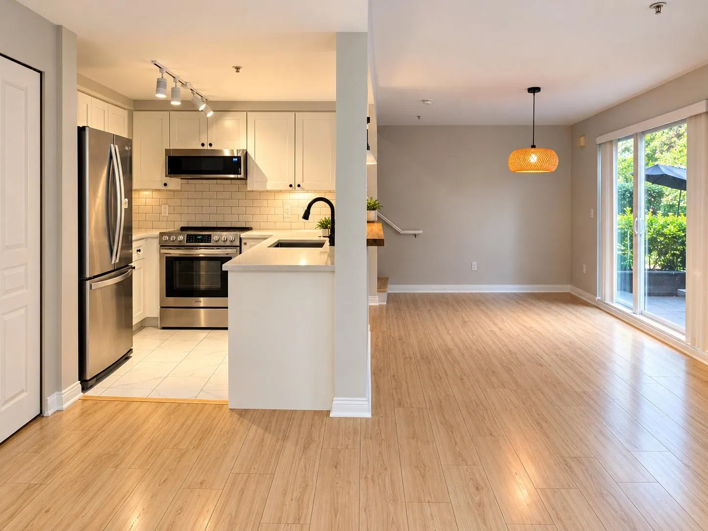 Photo 4 of 14 at #9 – 288 St. Davids Avenue