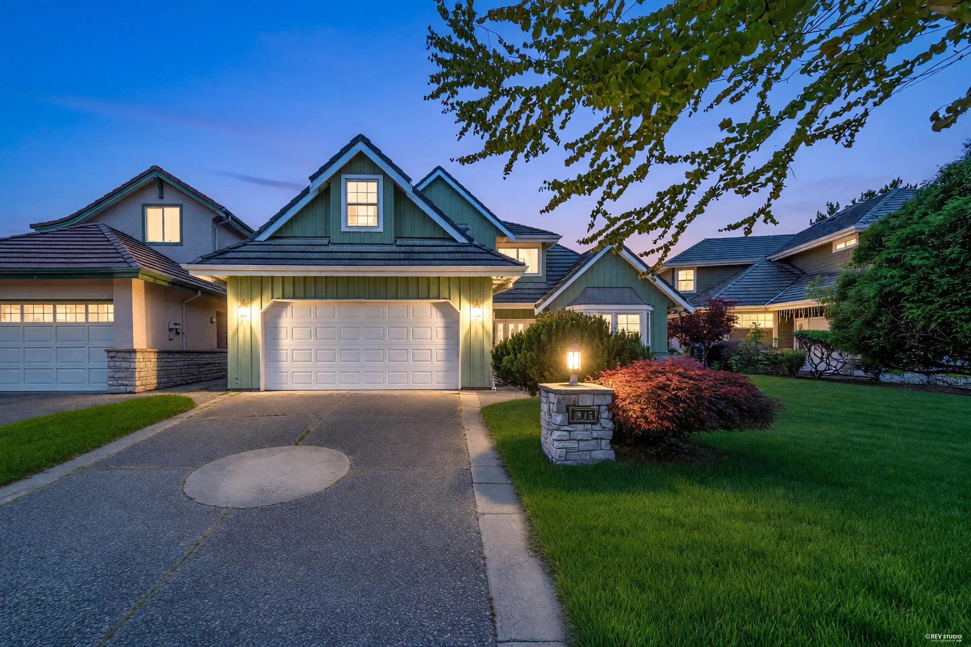 6231 Dunsmuir Crescent