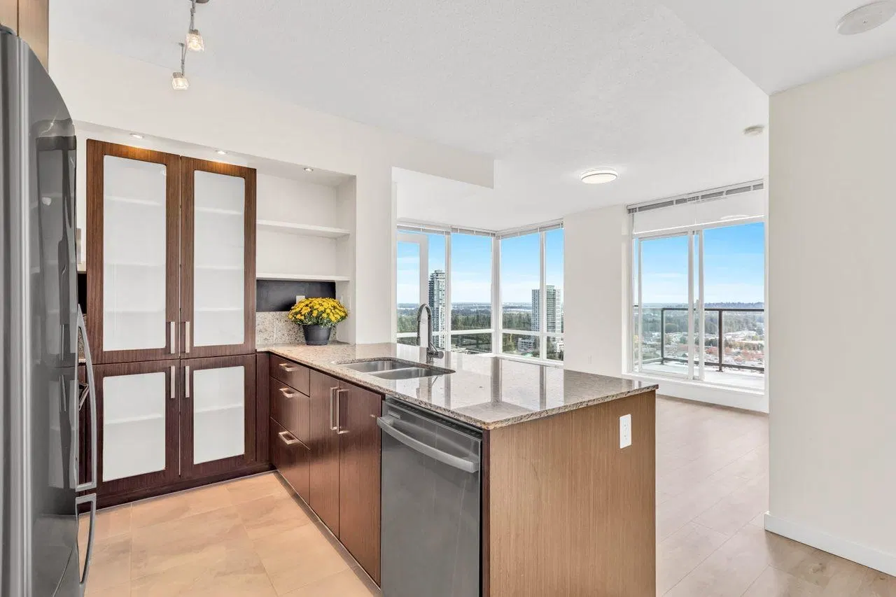 Photo 3 of 25 at #2805 – 2980 Atlantic Avenue