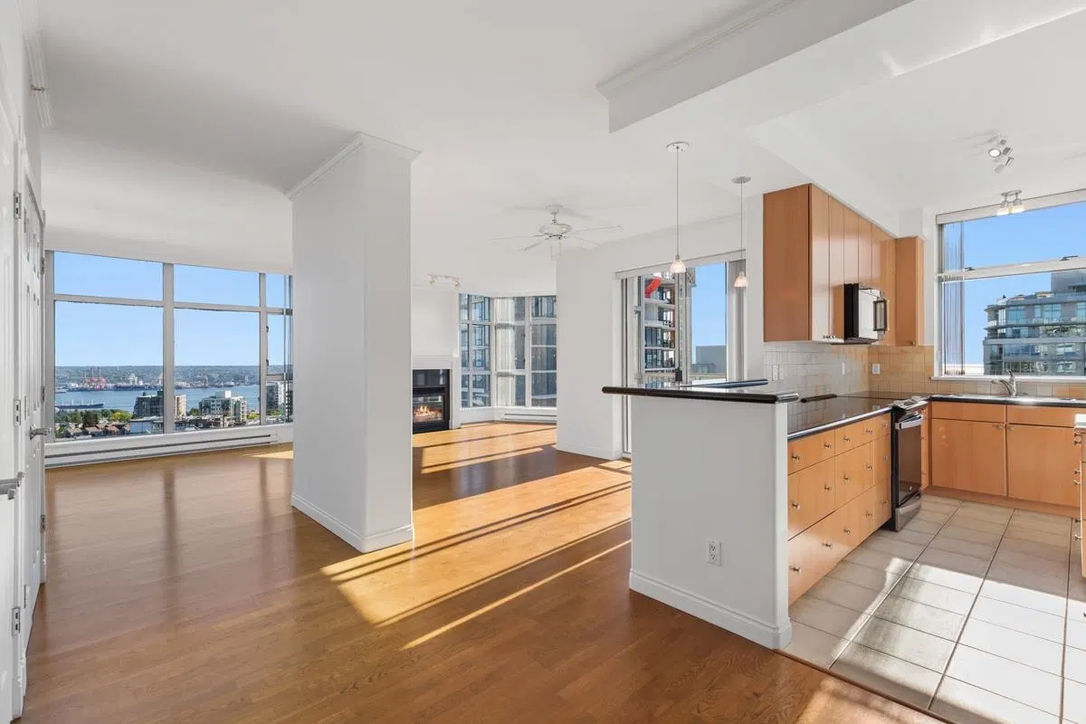 Photo 1 of 32 at #1406 – 160 E 13th Street