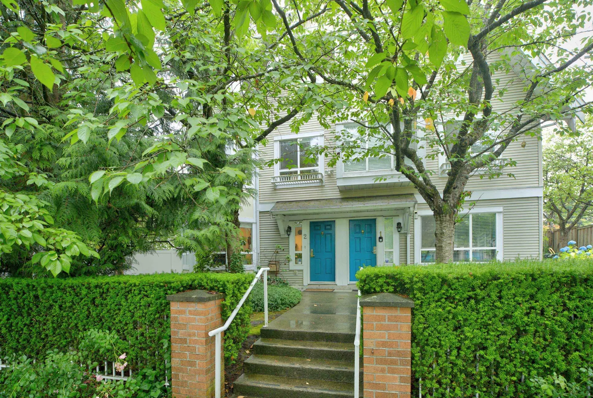 Photo 1 of 37 at #2 – 6577 Southoaks Crescent