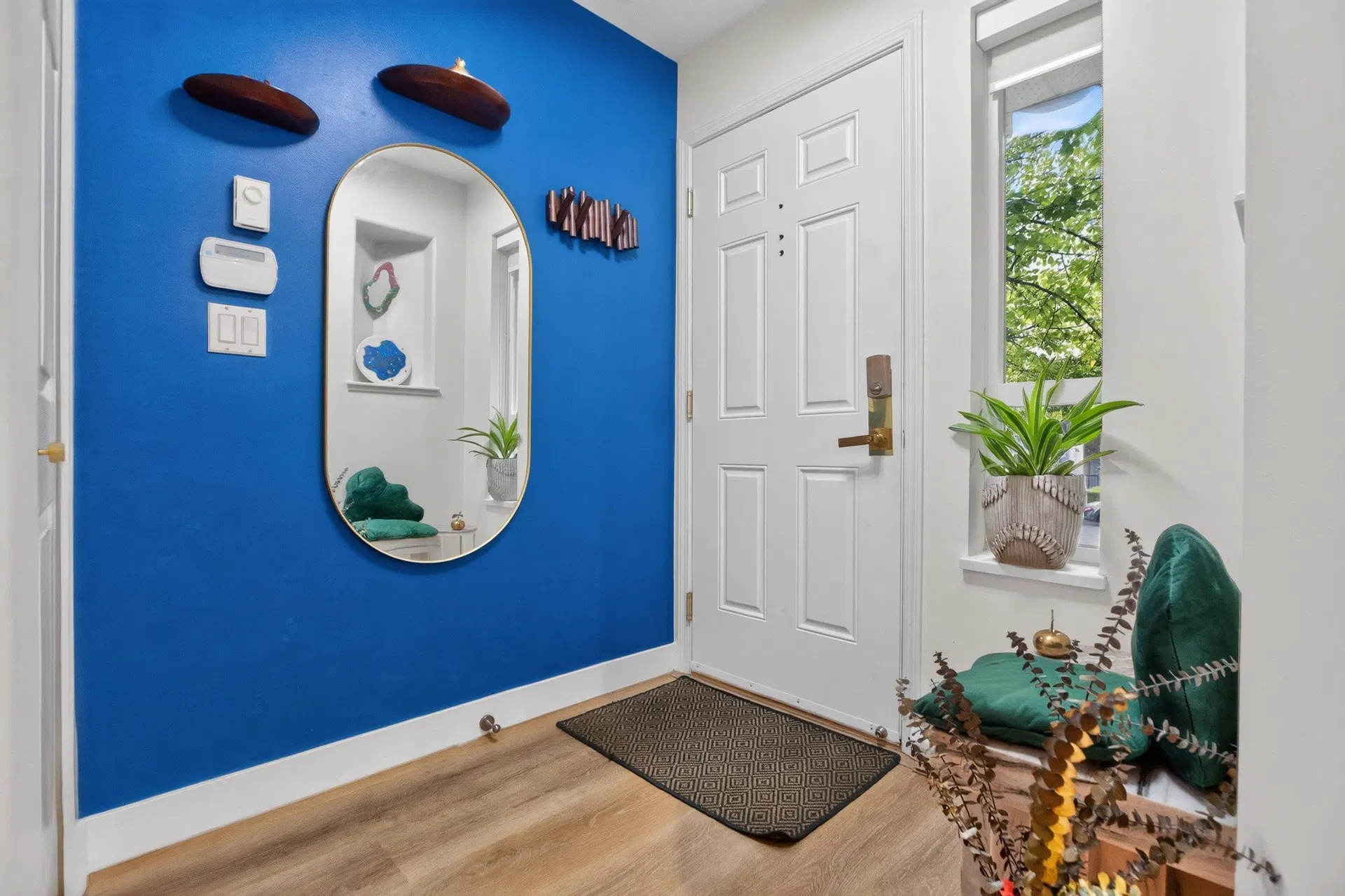 Photo 4 of 37 at #2 – 6577 Southoaks Crescent