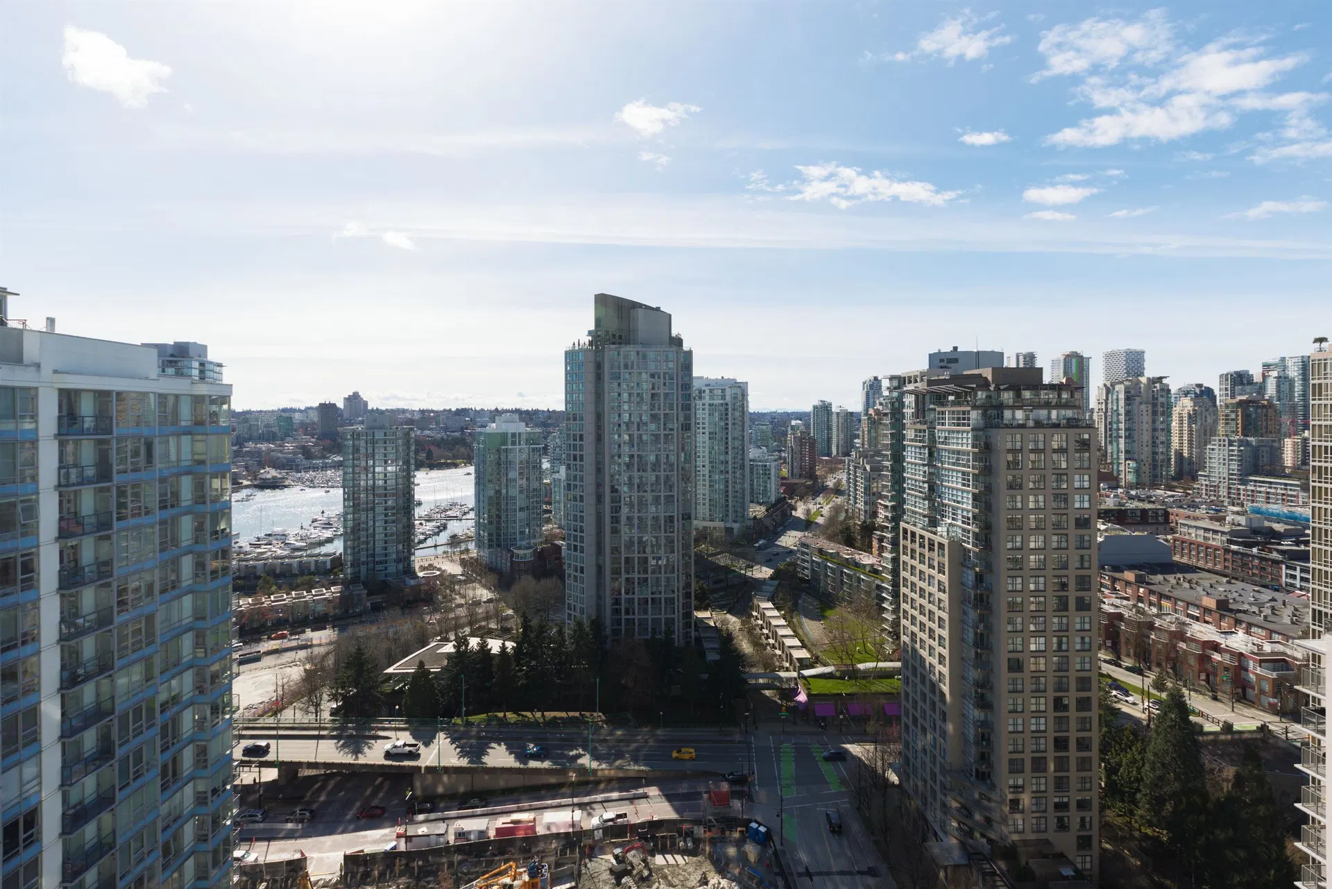 Photo 1 of 24 at #3001 – 928 Beatty Street
