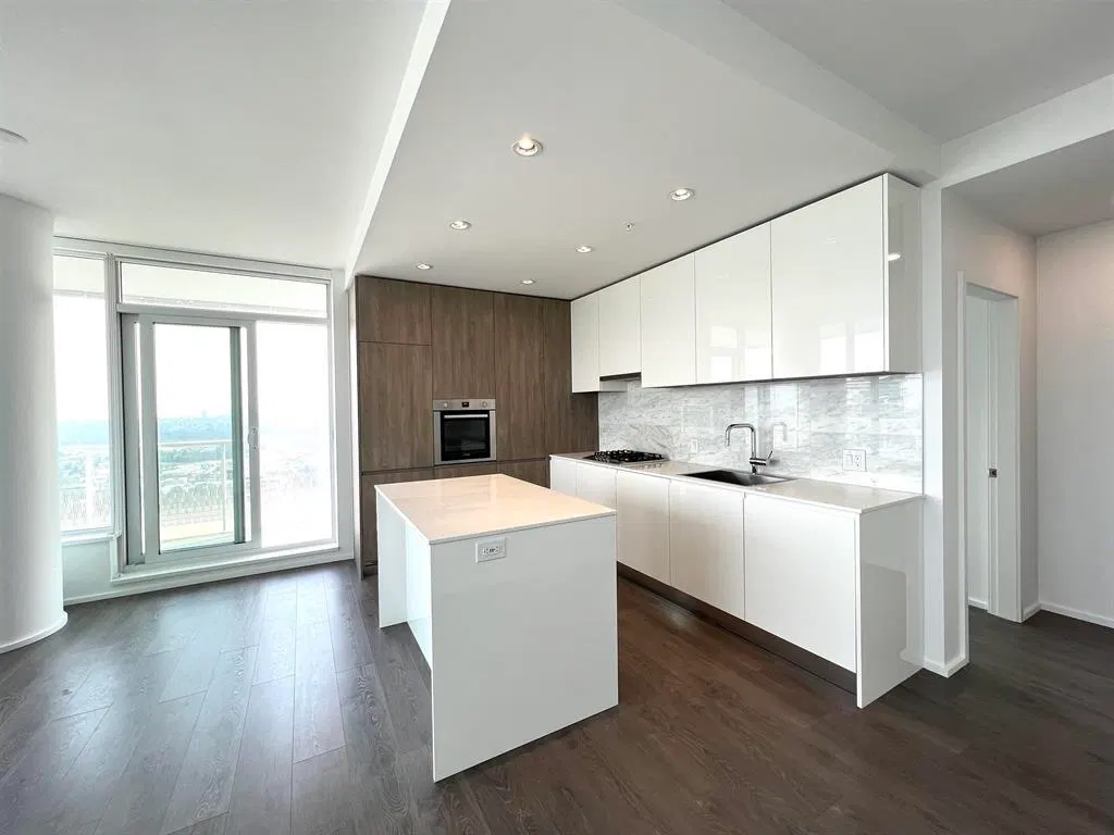 Photo 5 of 21 at #2502 – 4650 Brentwood Boulevard