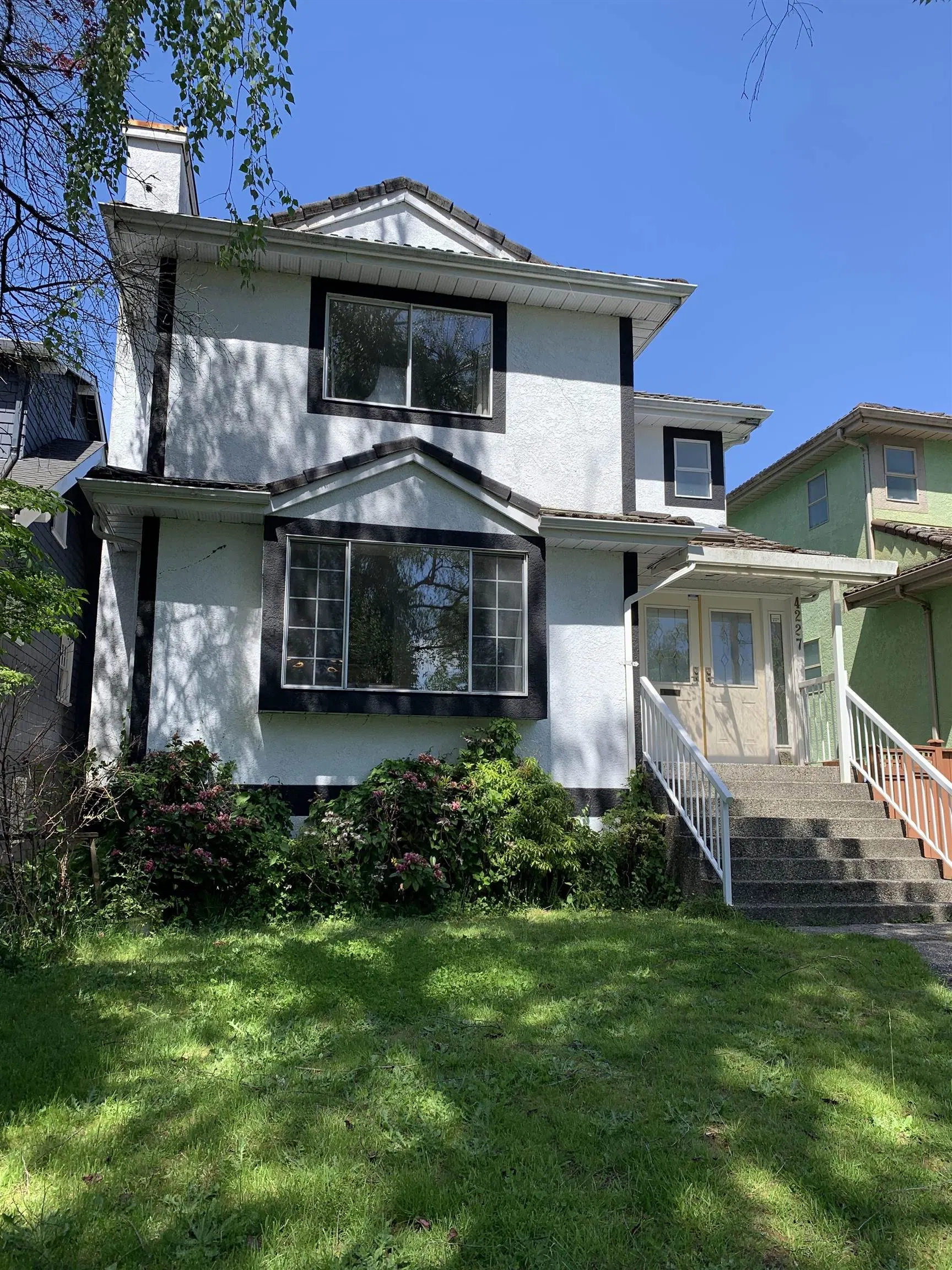 Photo 1 of 30 at 4227 W 14th Avenue