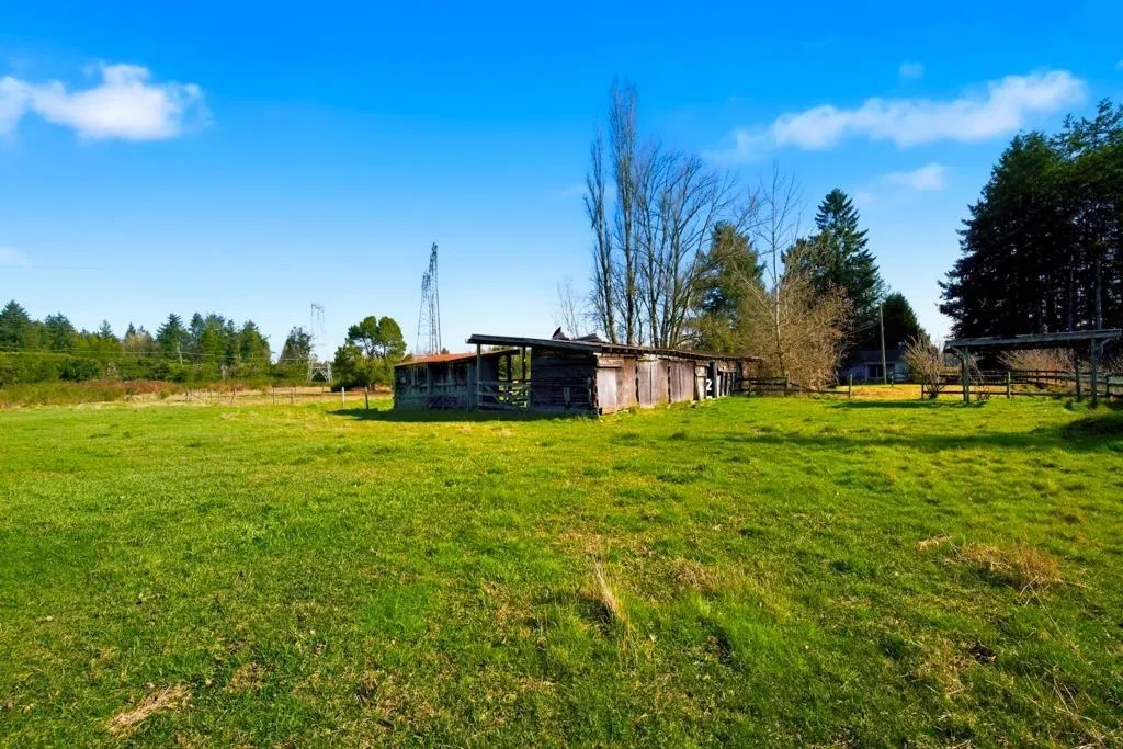 Photo 5 of 40 at 3907 212 Street