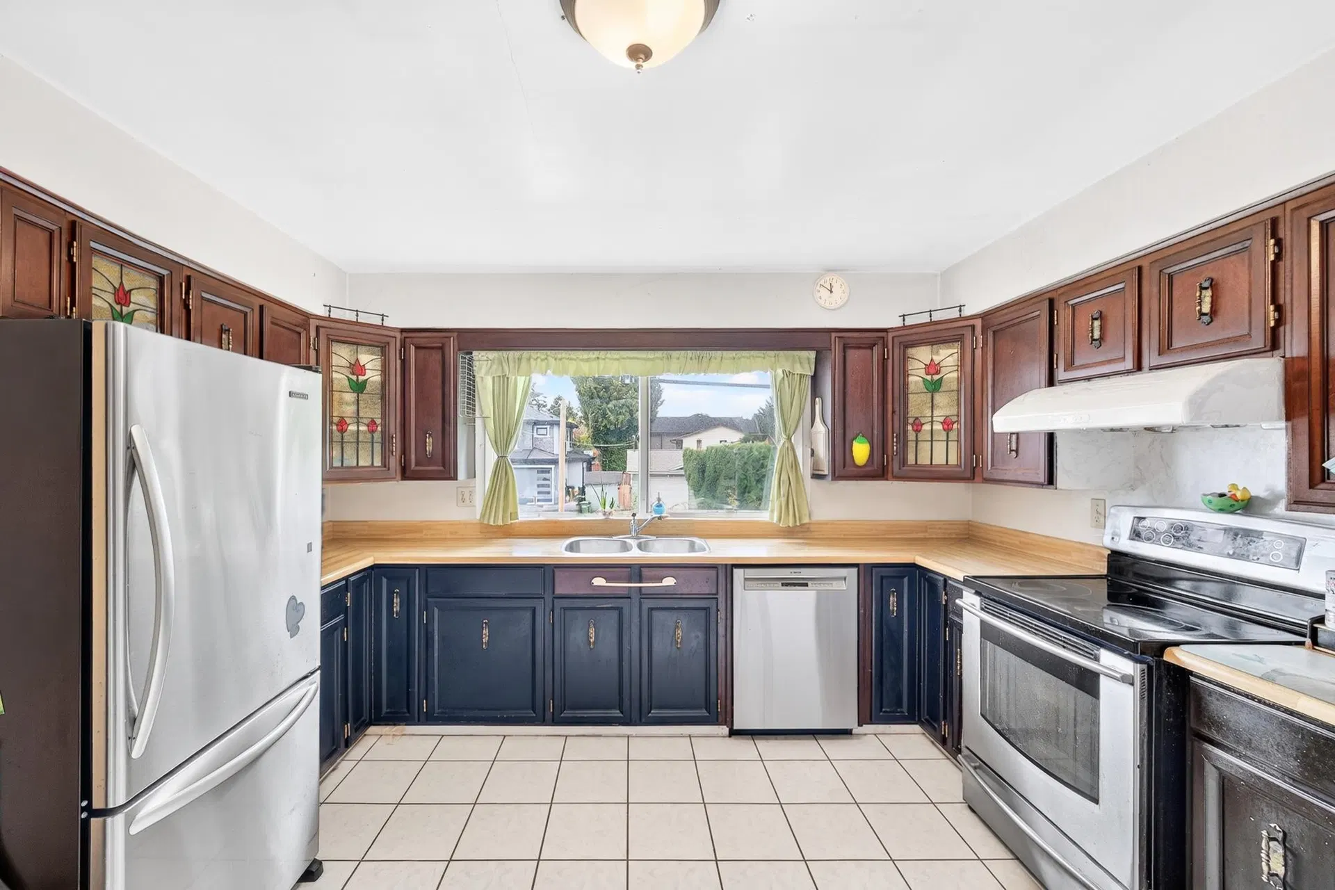 Photo 2 of 34 at 11551 Montego Street