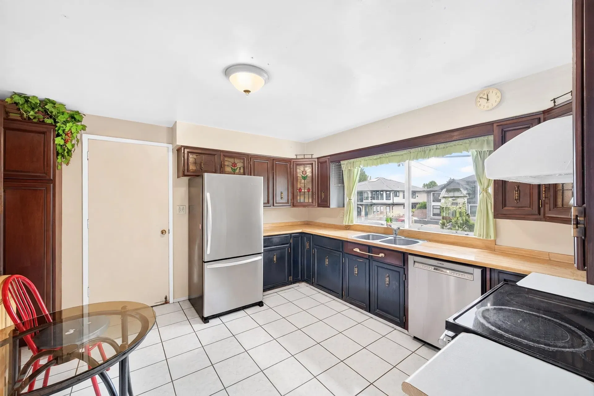 Photo 5 of 34 at 11551 Montego Street