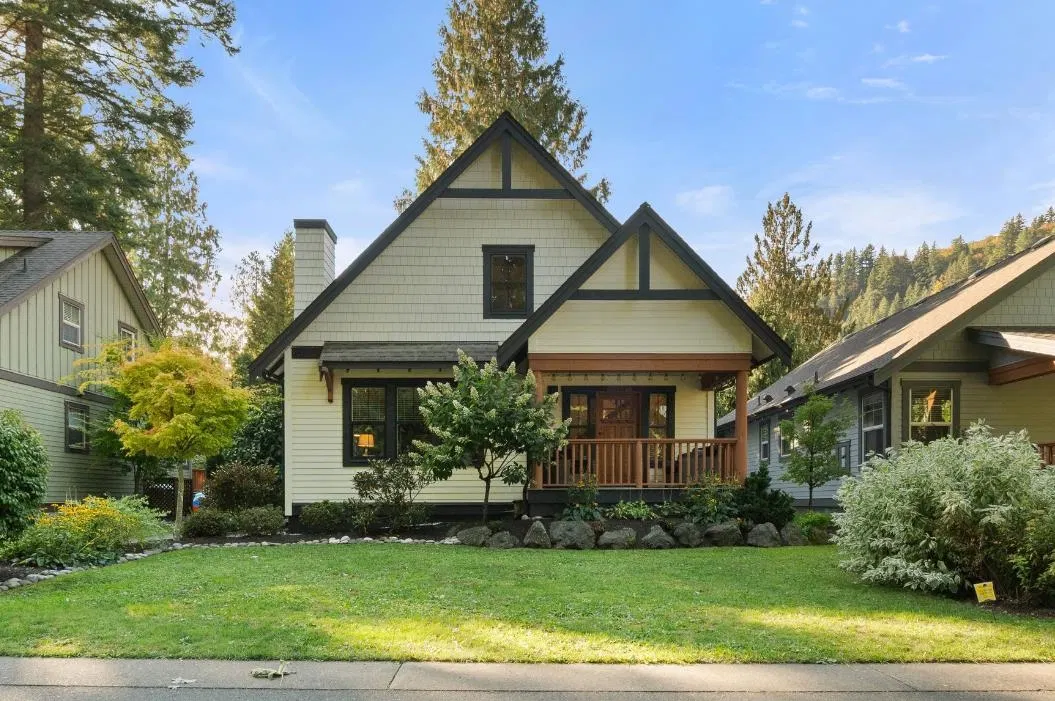 Photo 1 of 40 at 1825 Mossy Green Way