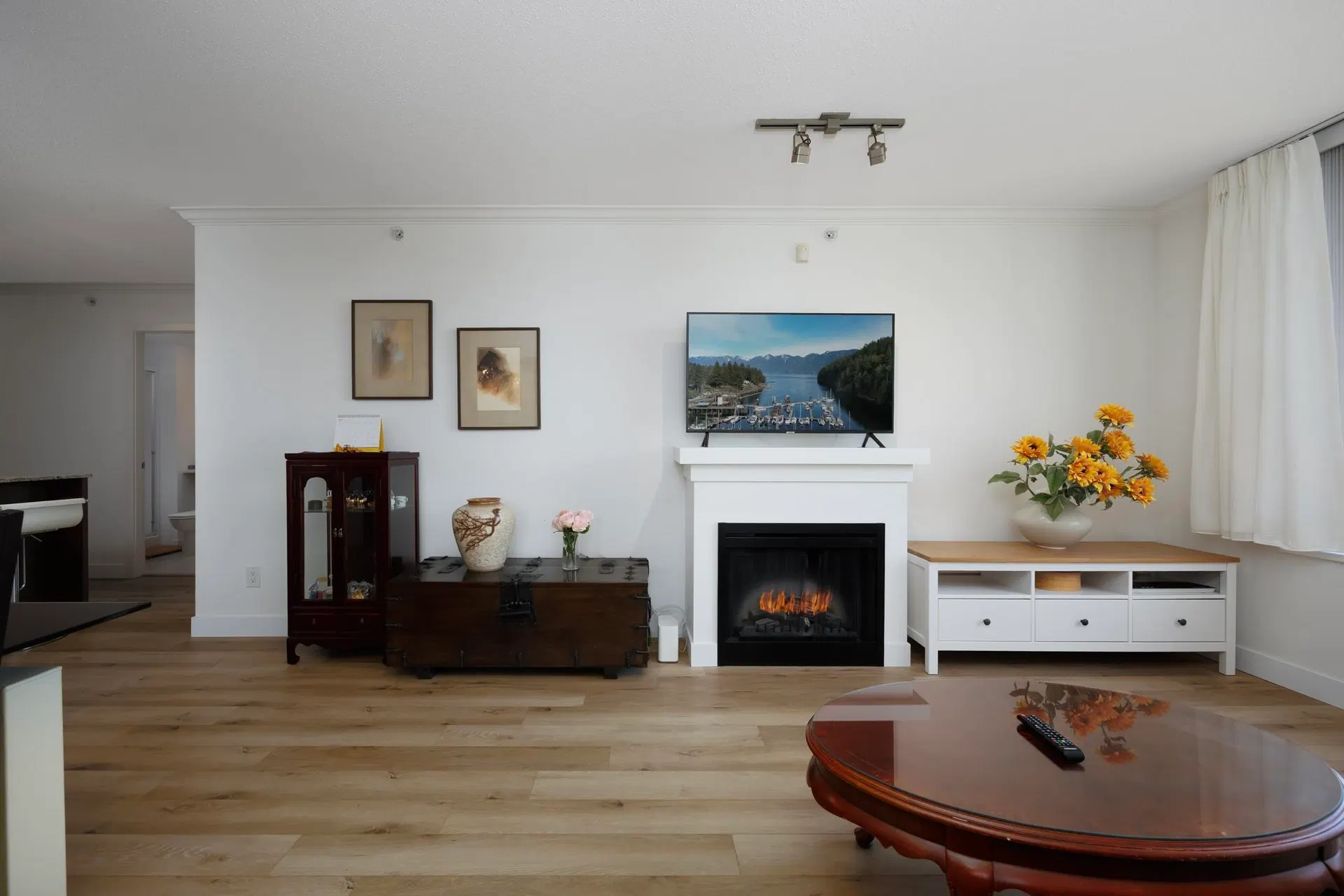 Photo 4 of 21 at #305 – 9868 Cameron Street