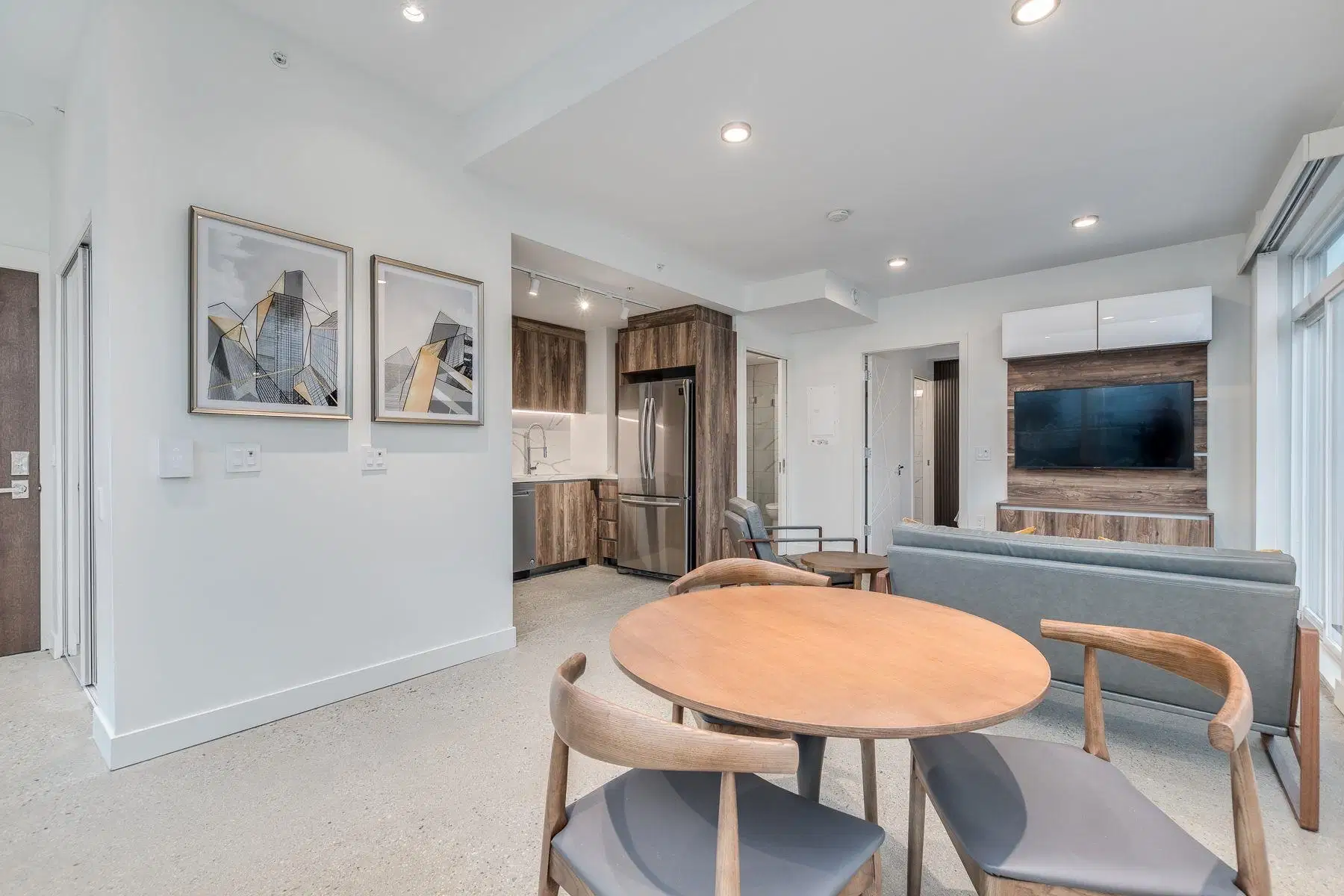 #305 – 1170 Barclay Street