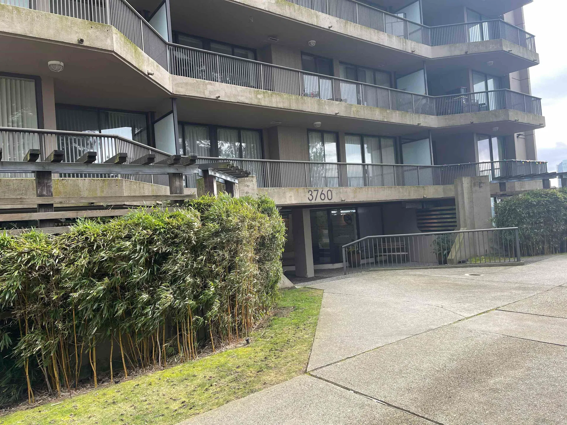 Photo 2 of 19 at #206 – 3760 Albert Street