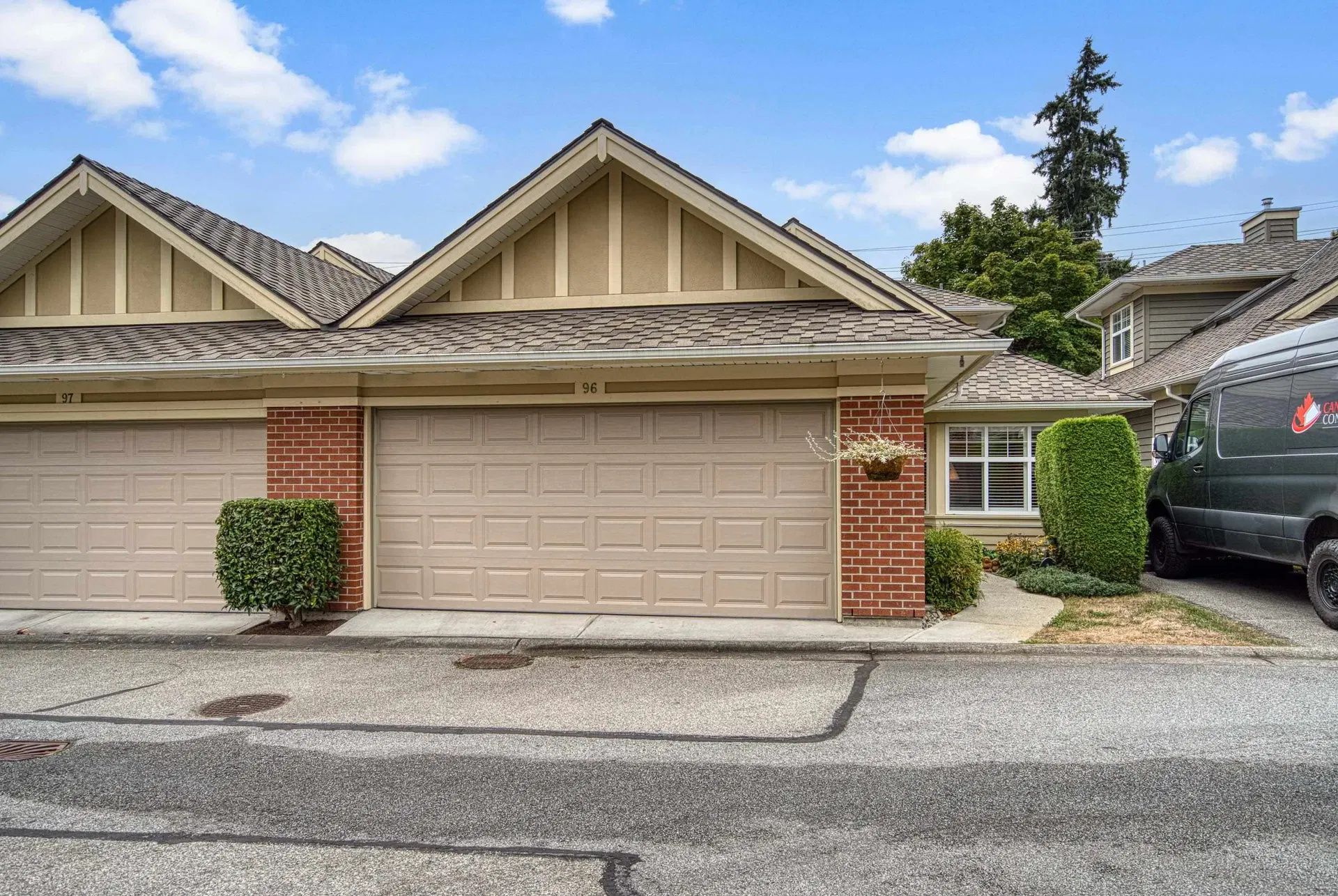 Photo 2 of 40 at #96 – 15500 Rosemary Heights Crescent