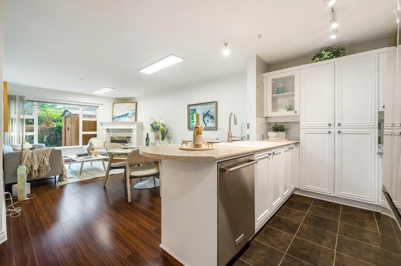 Photo 3 of 26 at #105 – 988 W 54th Avenue