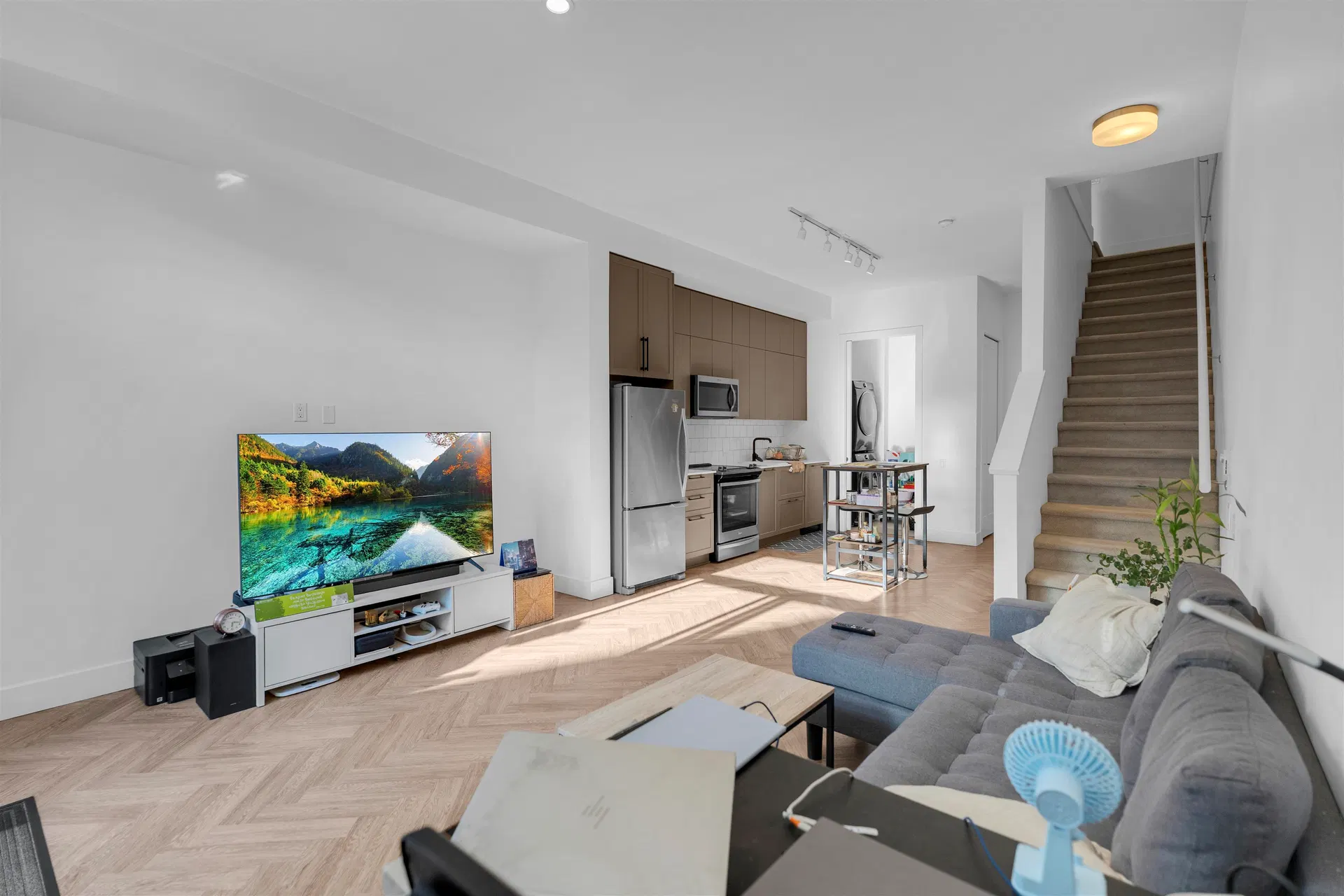 Photo 4 of 25 at #99 – 17568 57a Avenue