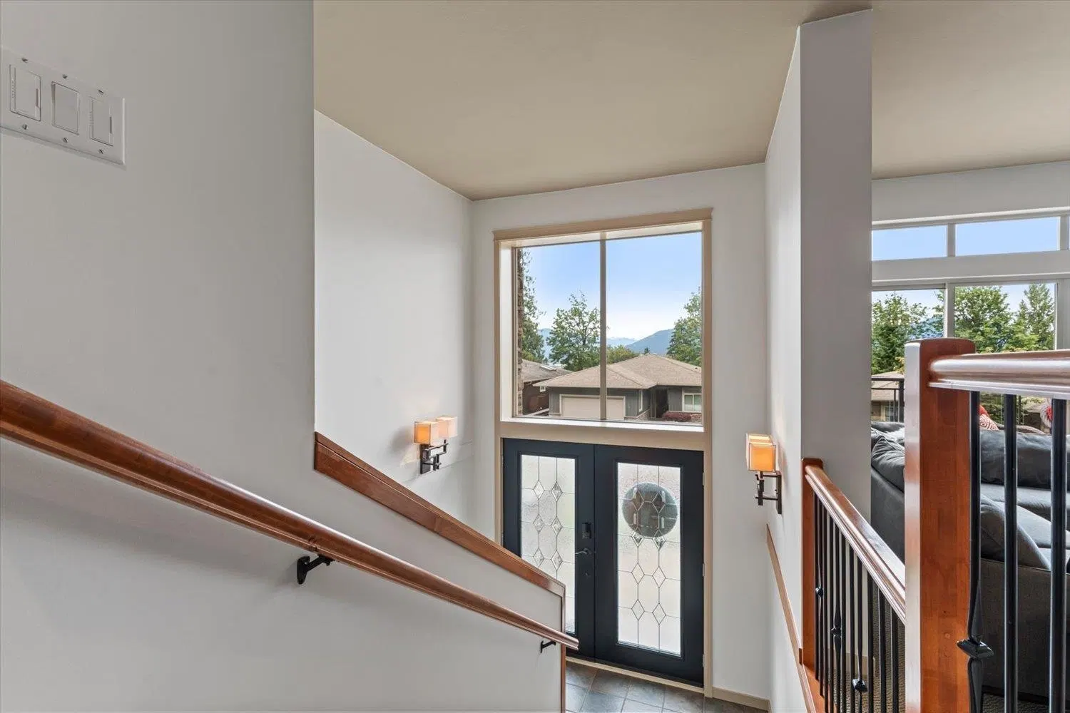 Photo 4 of 40 at #204 – 51075 Falls Court