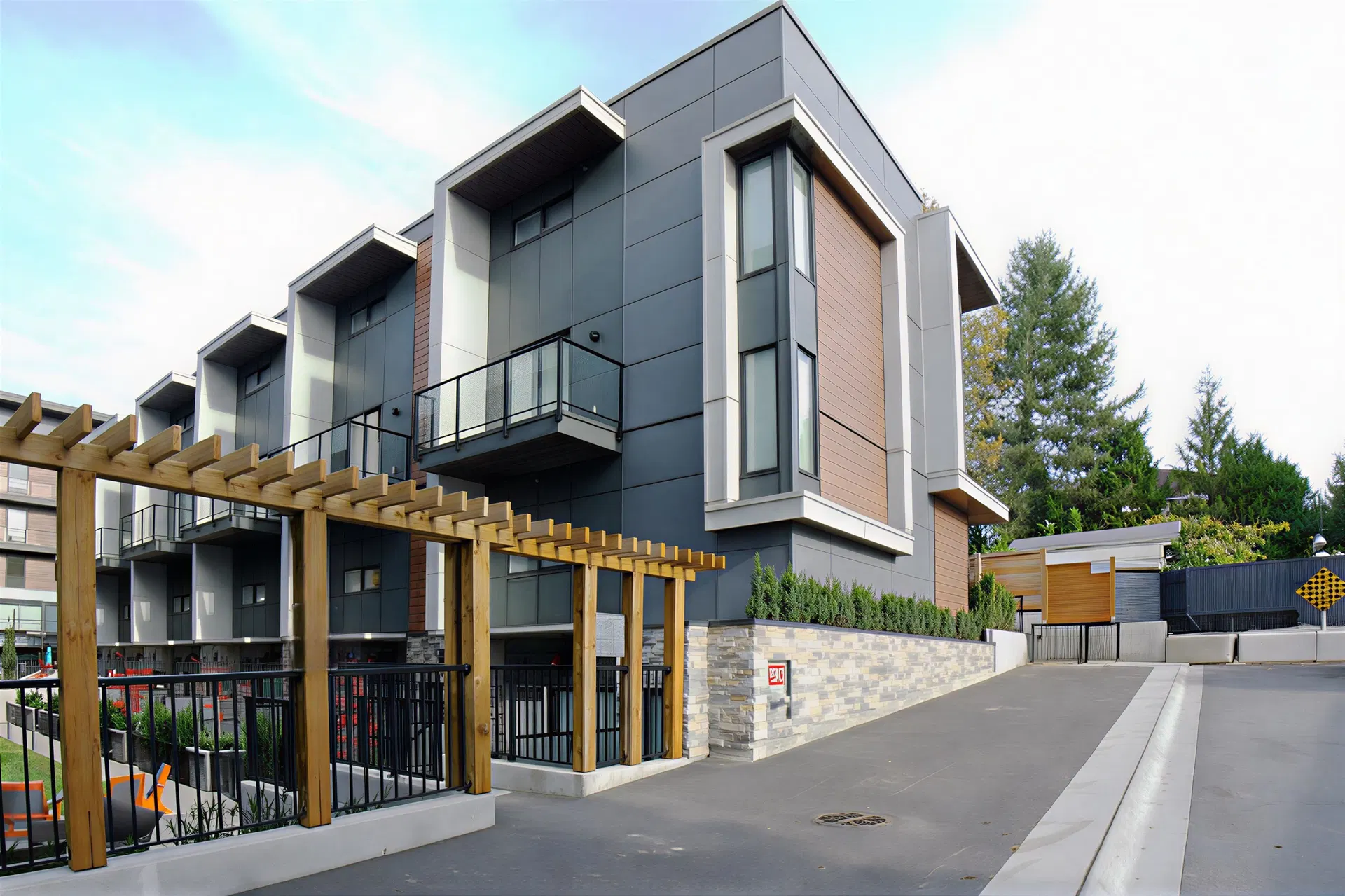 #202 – 381 Clayton Street
