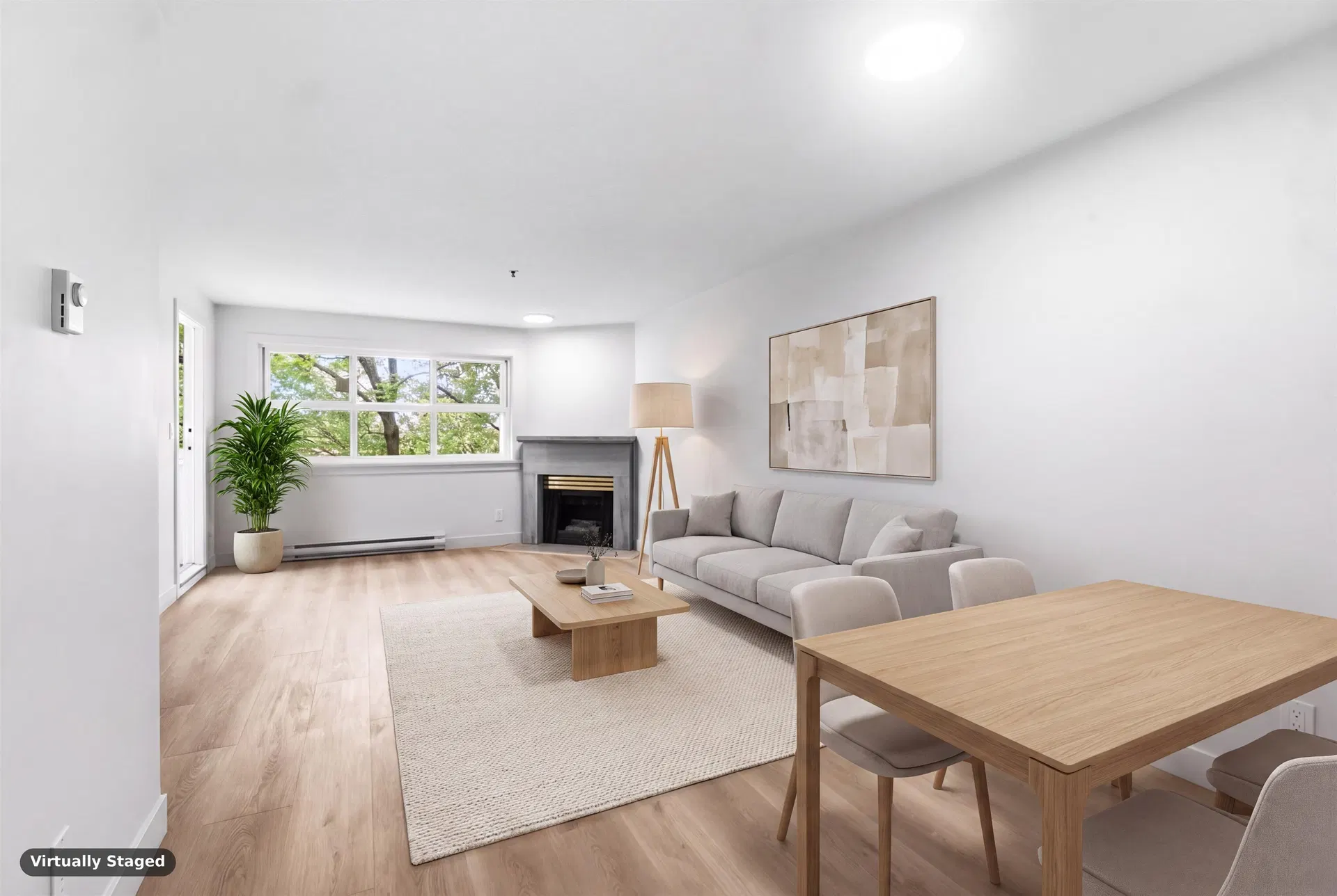 #305 – 2928 Commercial Drive